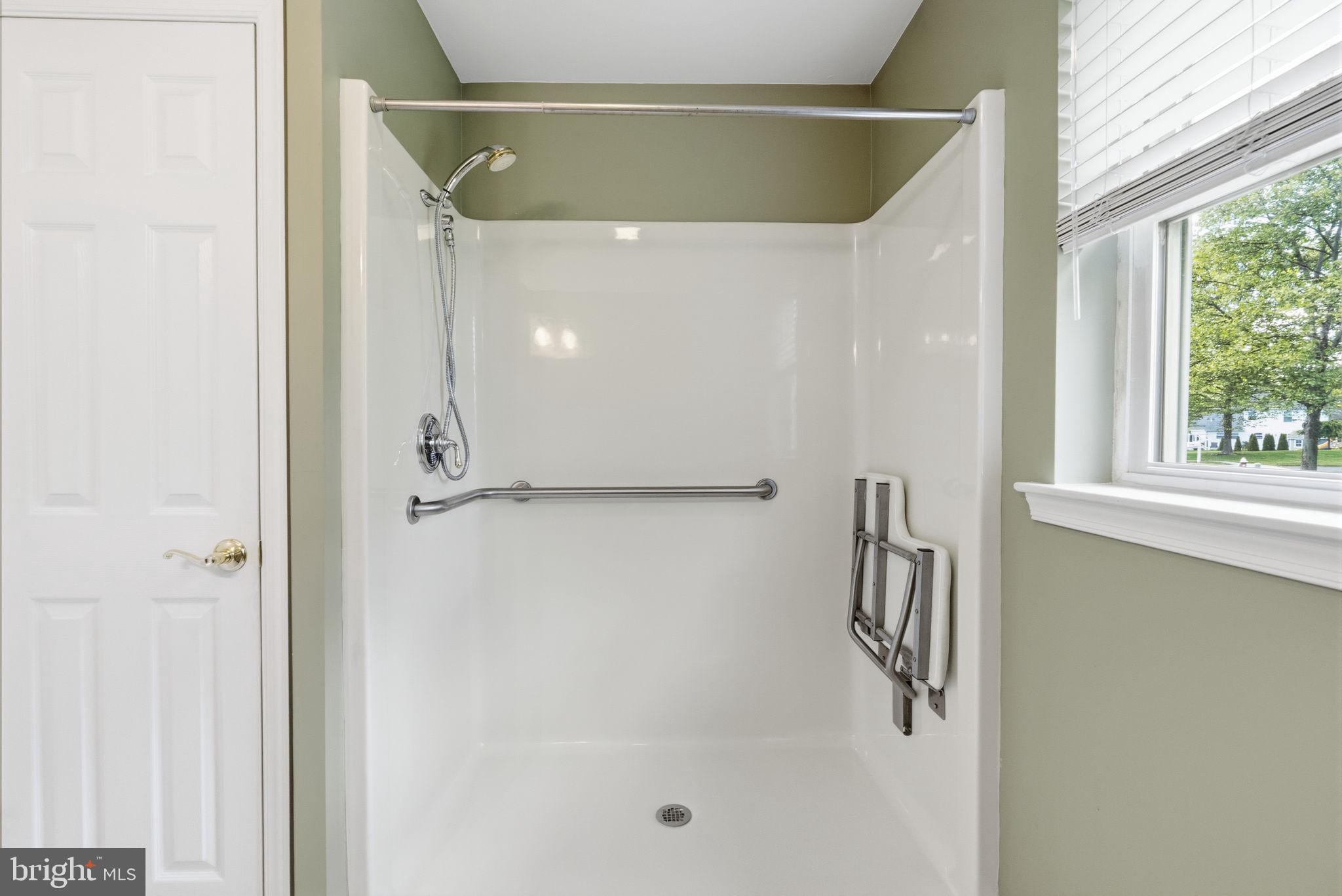 LANDIS GREENE - Residential