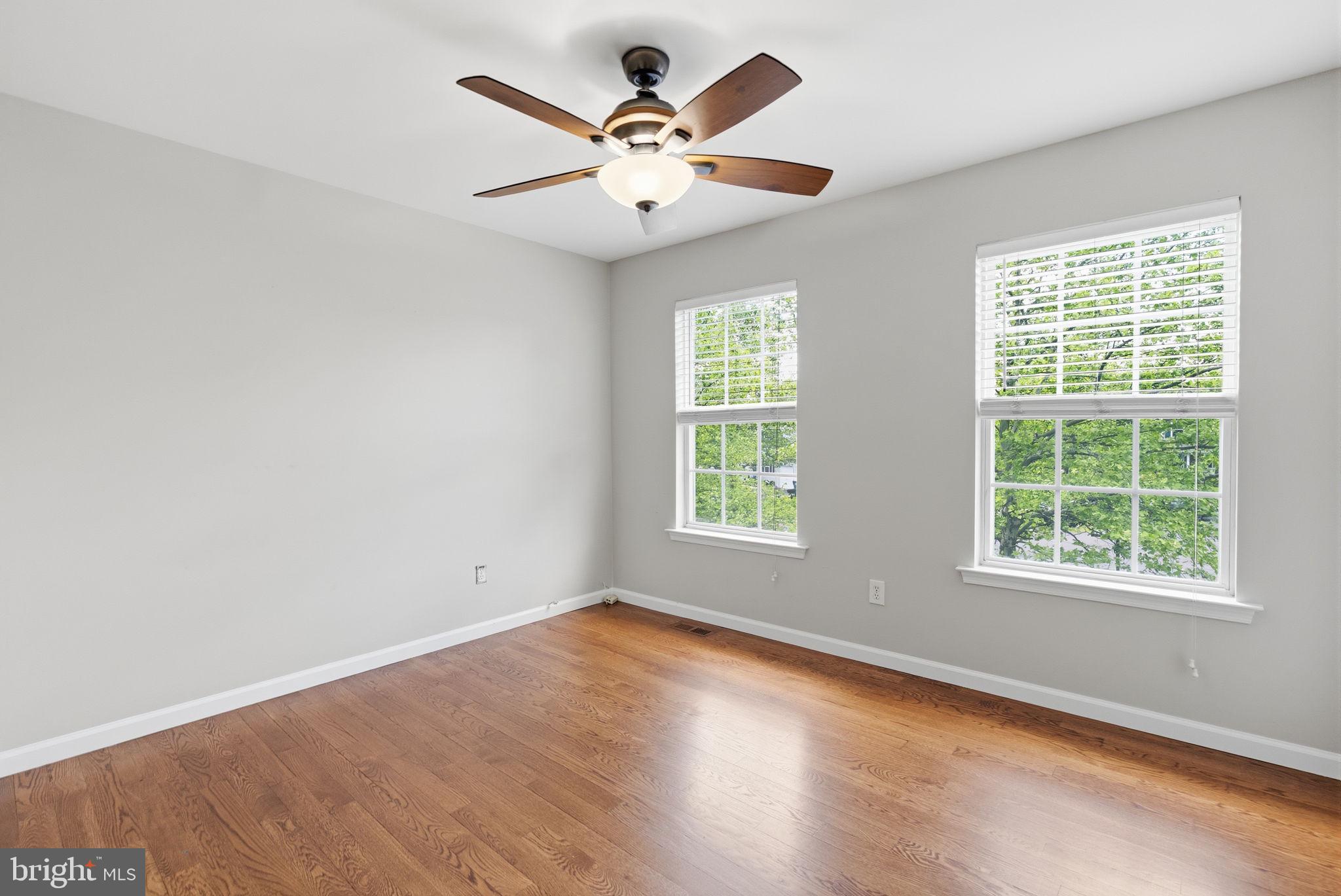 LANDIS GREENE - Residential