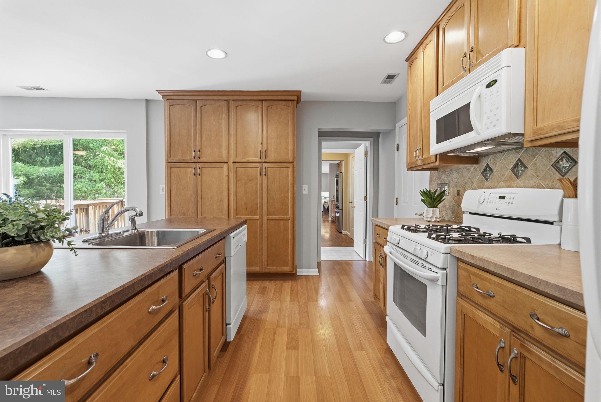 LANDIS GREENE - Residential