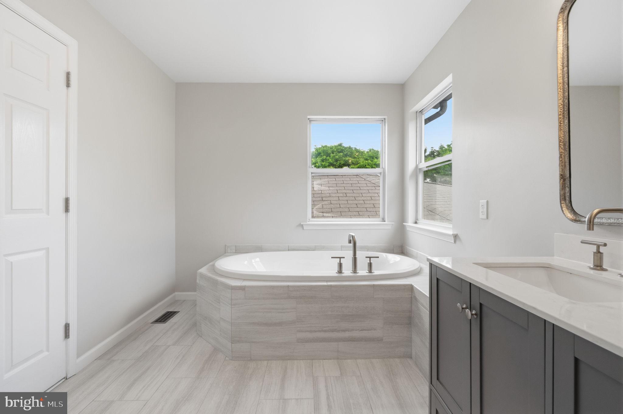 LANDIS GREENE - Residential