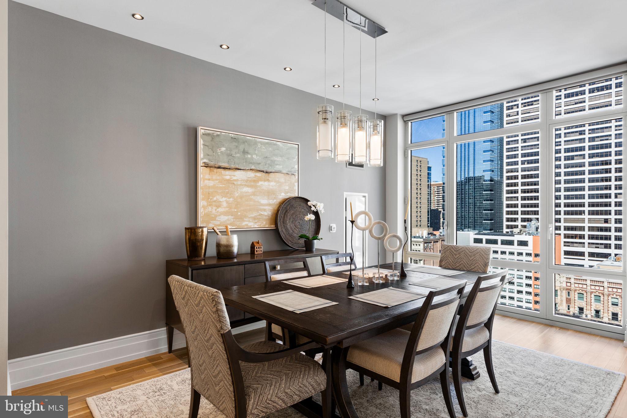 RITTENHOUSE SQUARE - Residential
