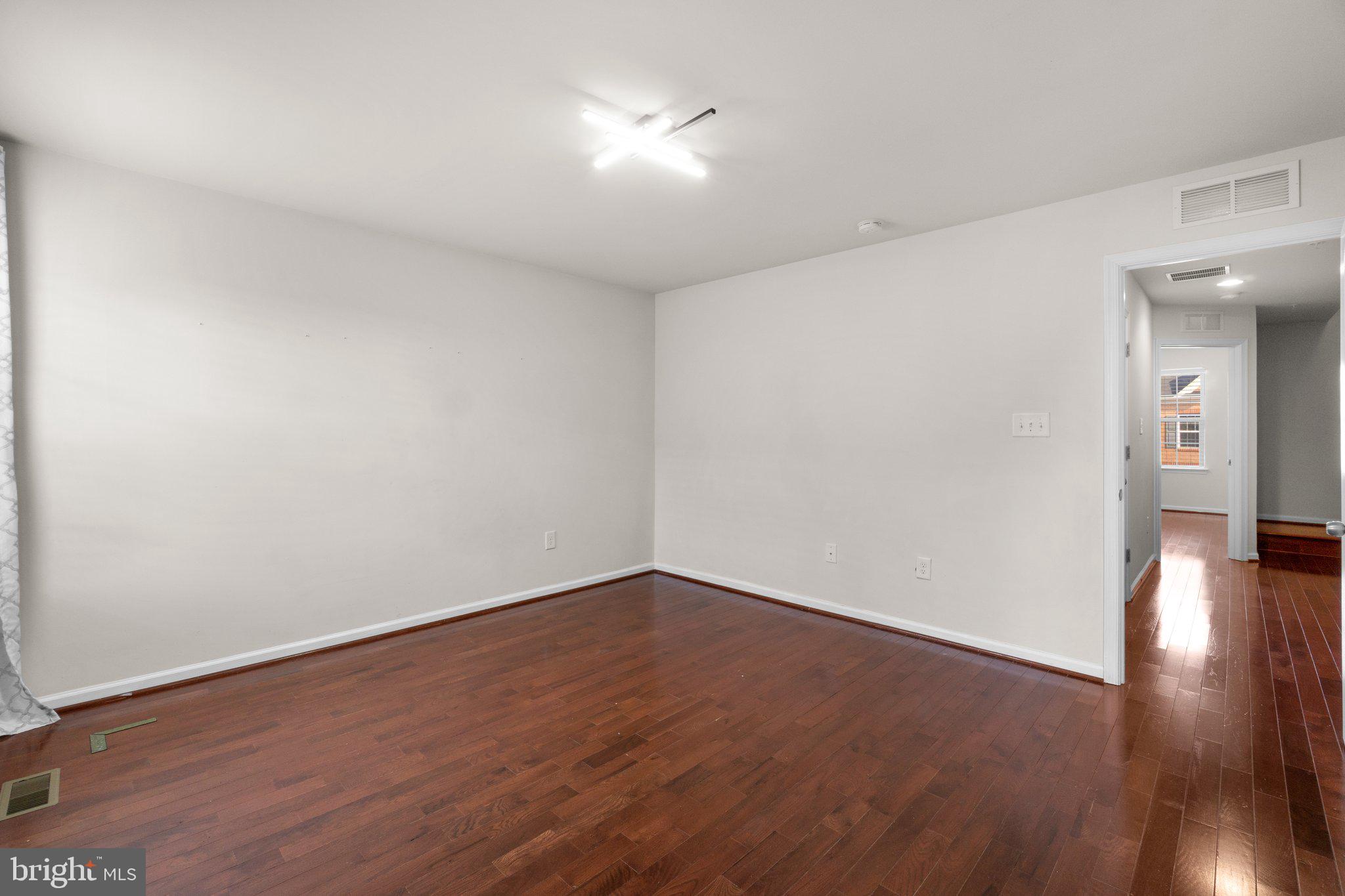 BLUE STREAM - Residential Lease