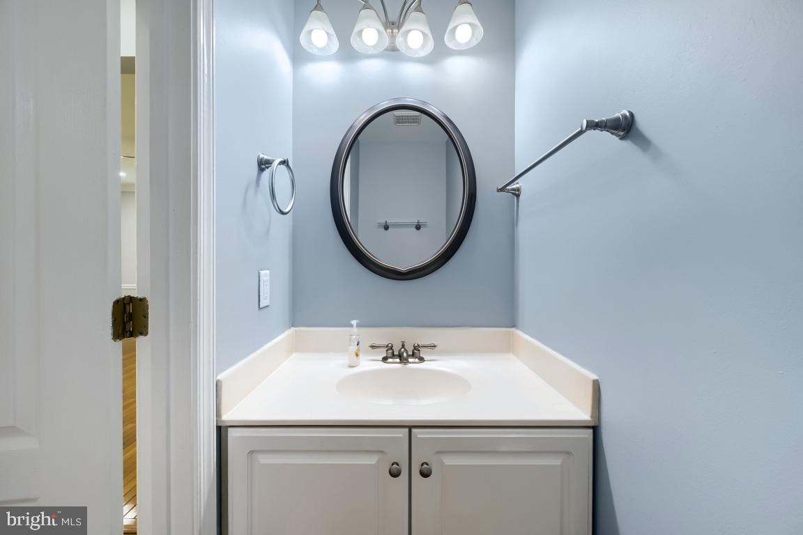 MIDDLEBURY - Residential