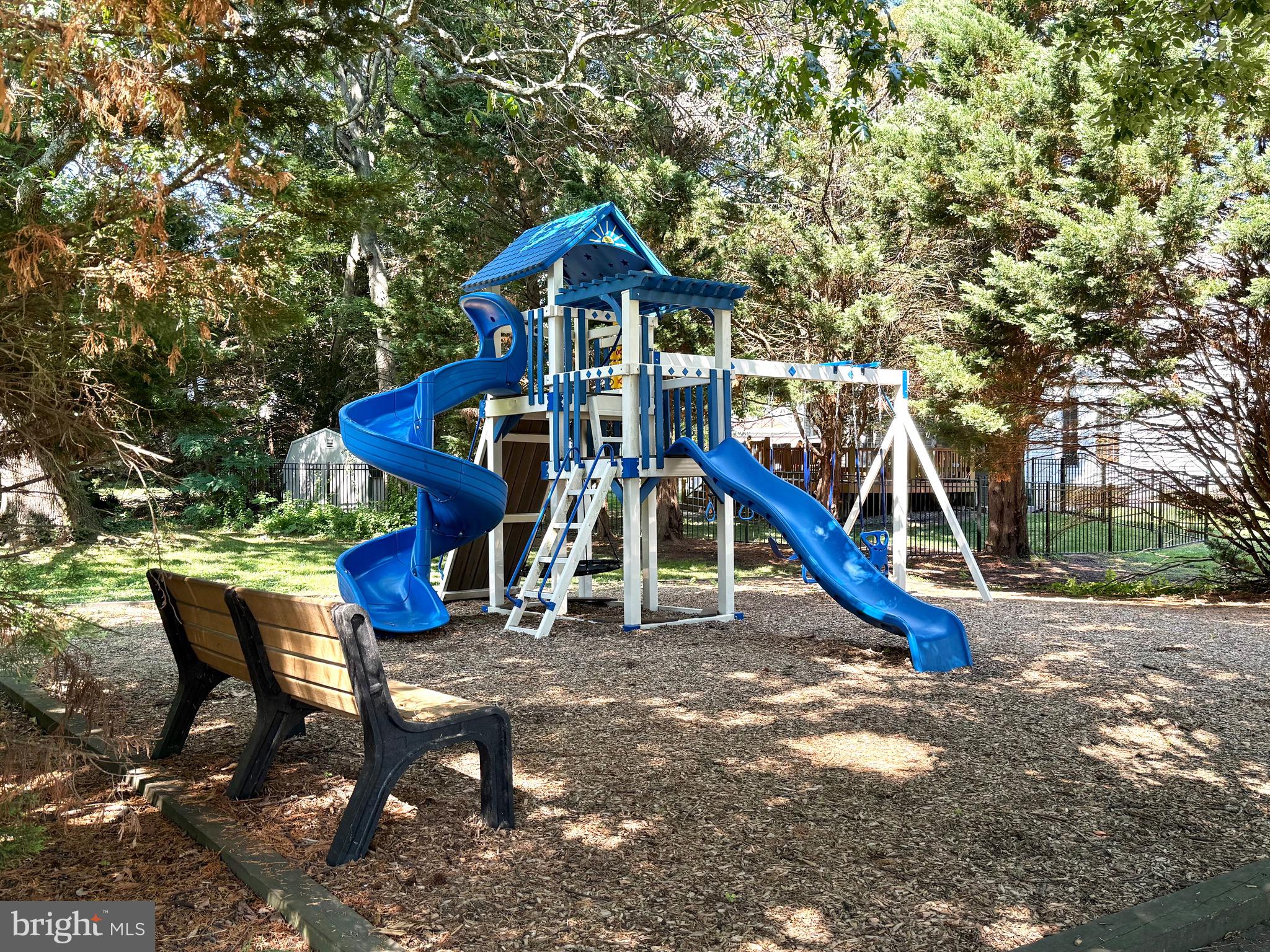 MIDDLEBURY - Residential