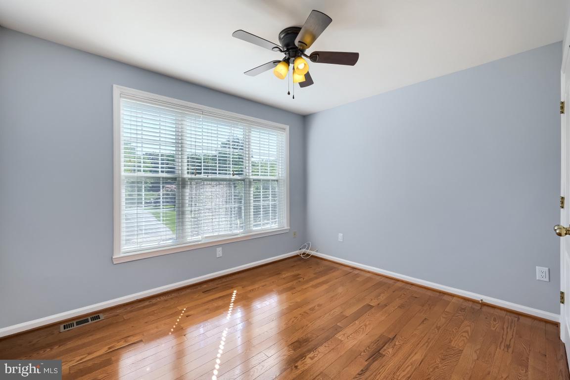 MIDDLEBURY - Residential