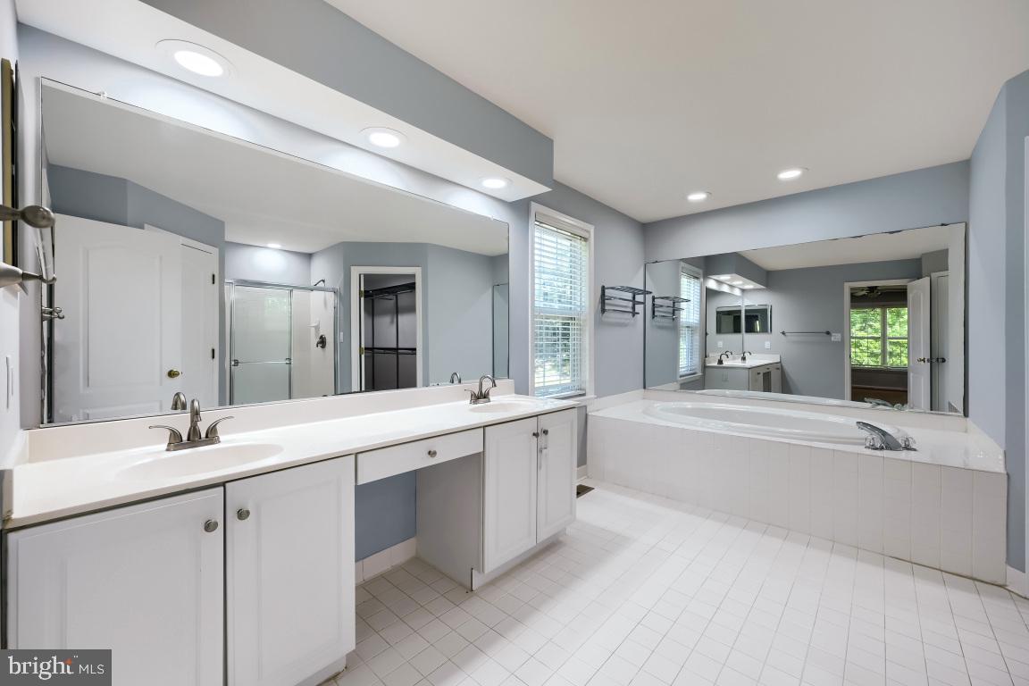 MIDDLEBURY - Residential