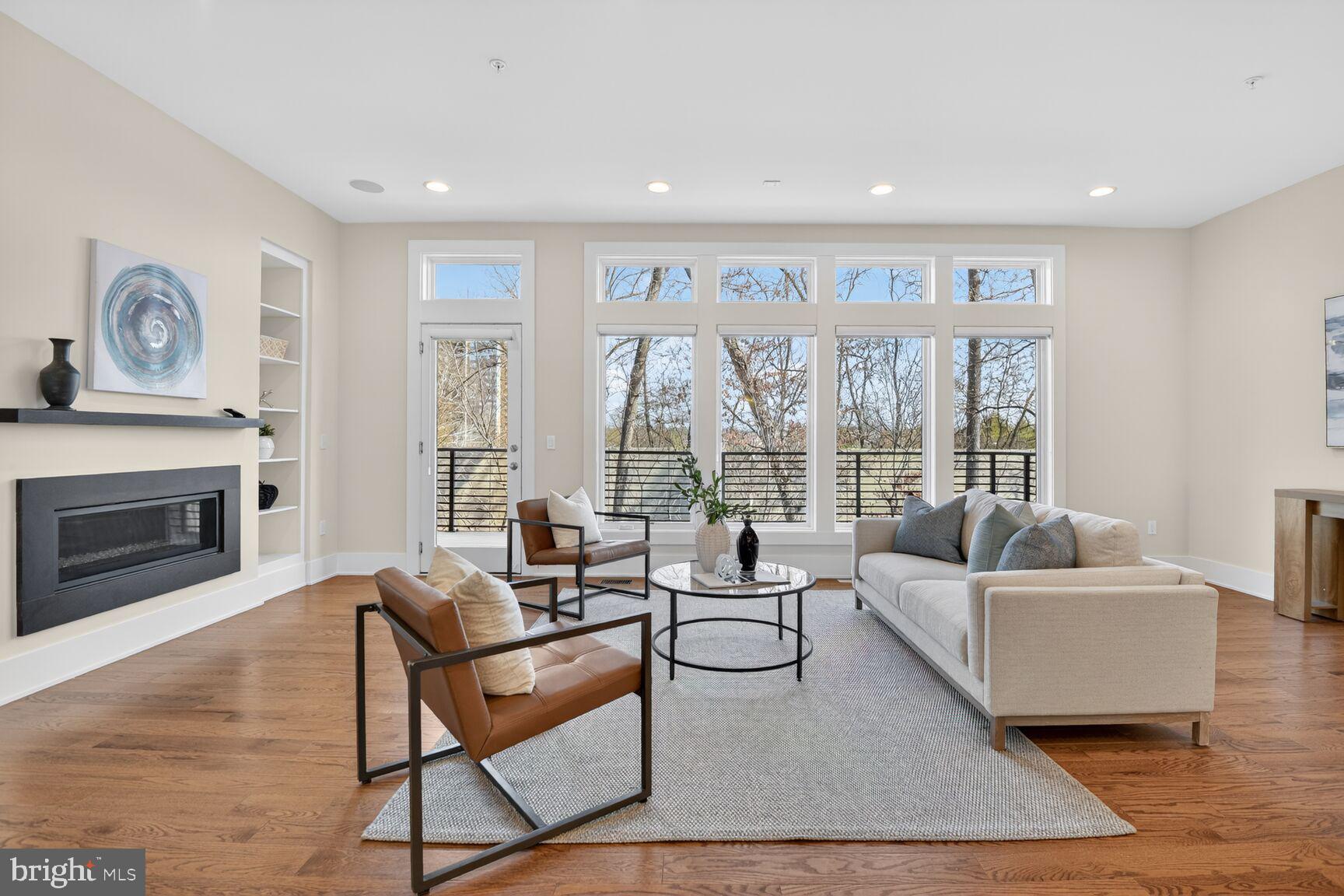GROSVENOR HEIGHTS - Residential