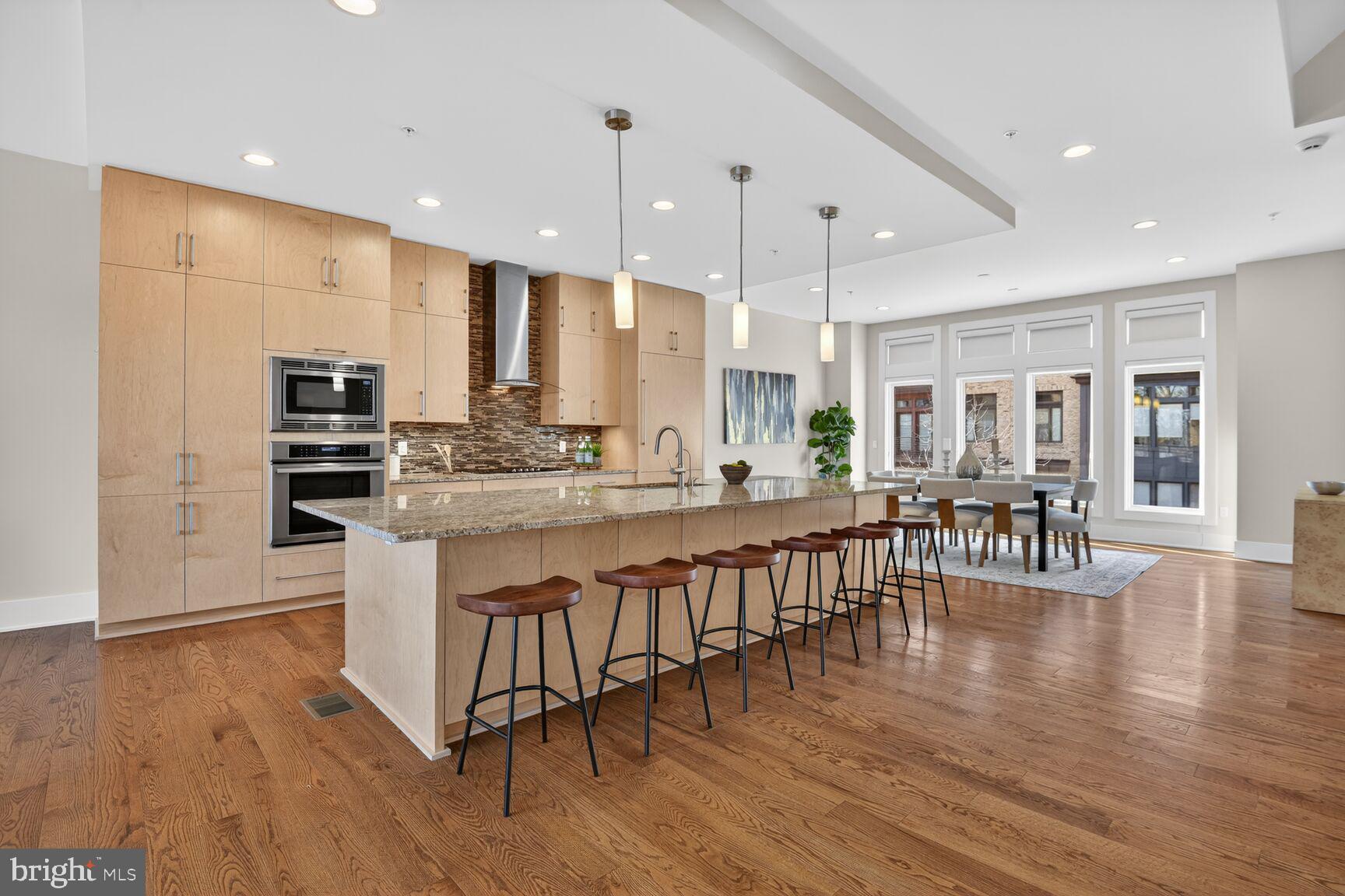GROSVENOR HEIGHTS - Residential