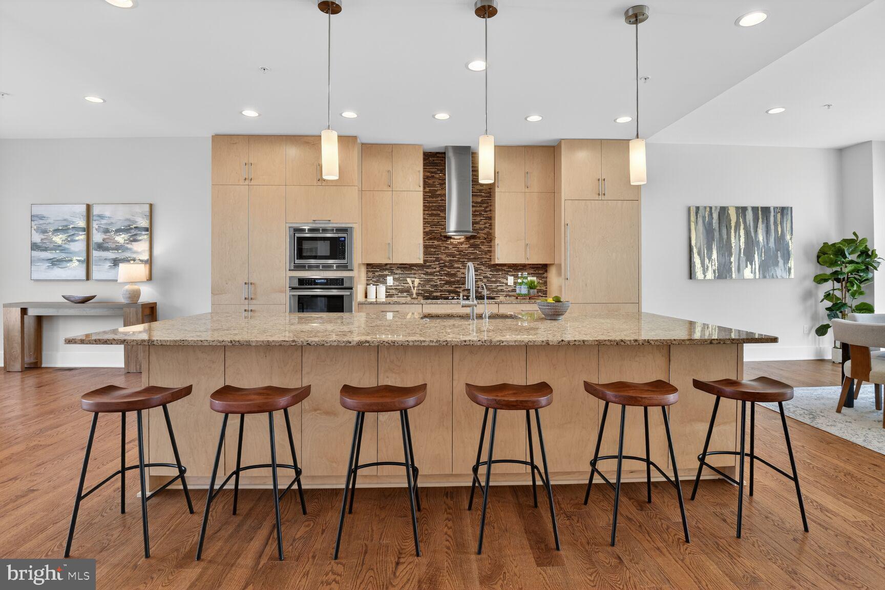 GROSVENOR HEIGHTS - Residential