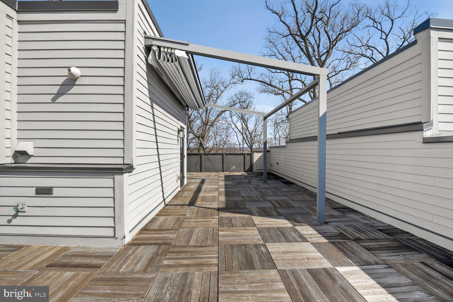 GROSVENOR HEIGHTS - Residential