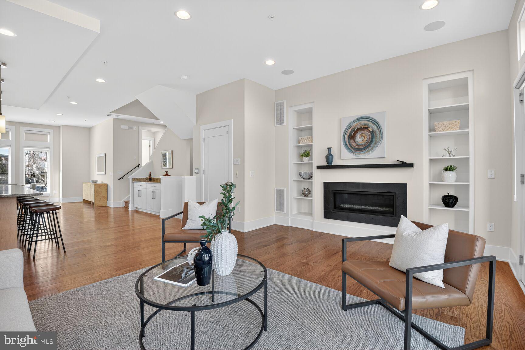 GROSVENOR HEIGHTS - Residential