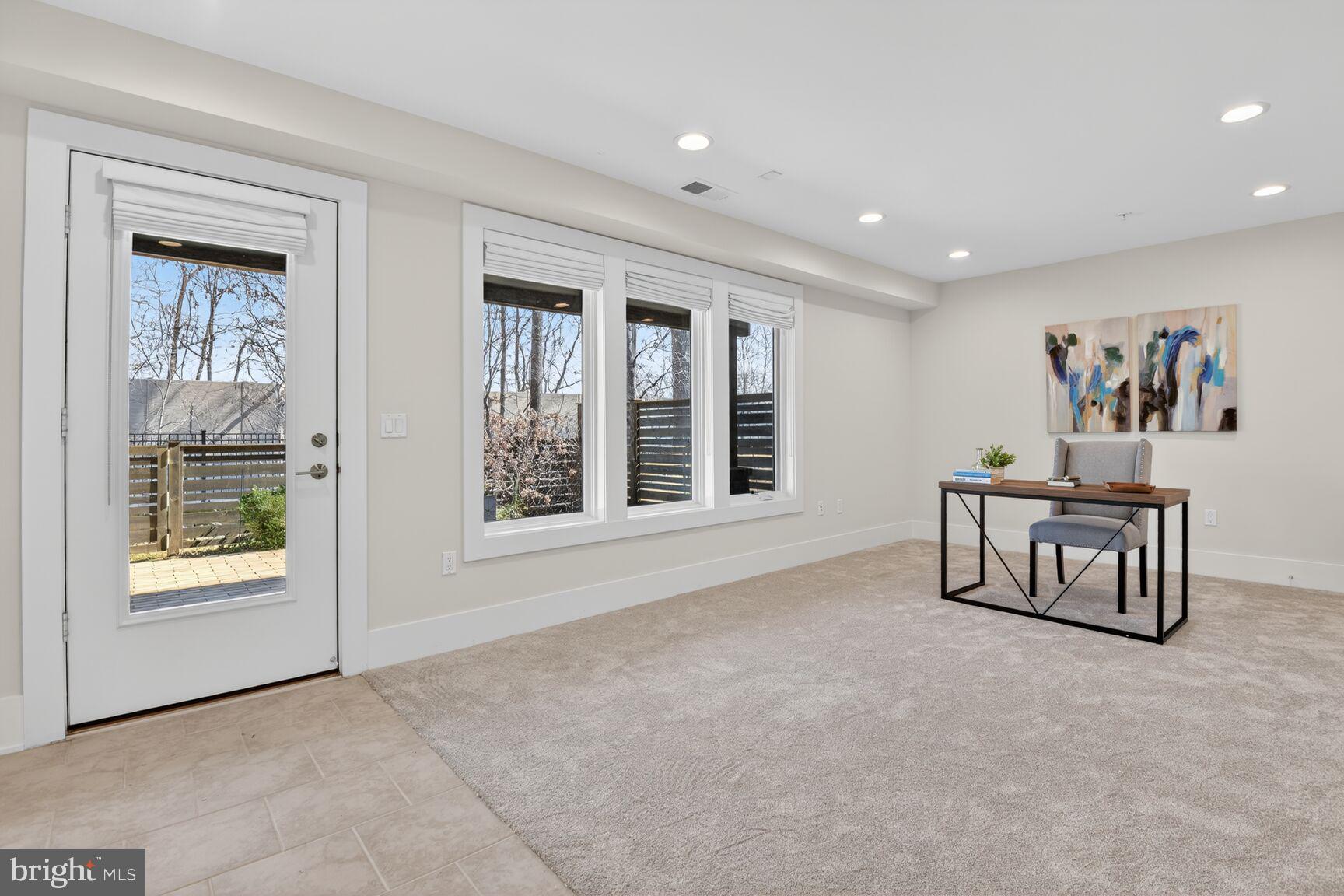 GROSVENOR HEIGHTS - Residential