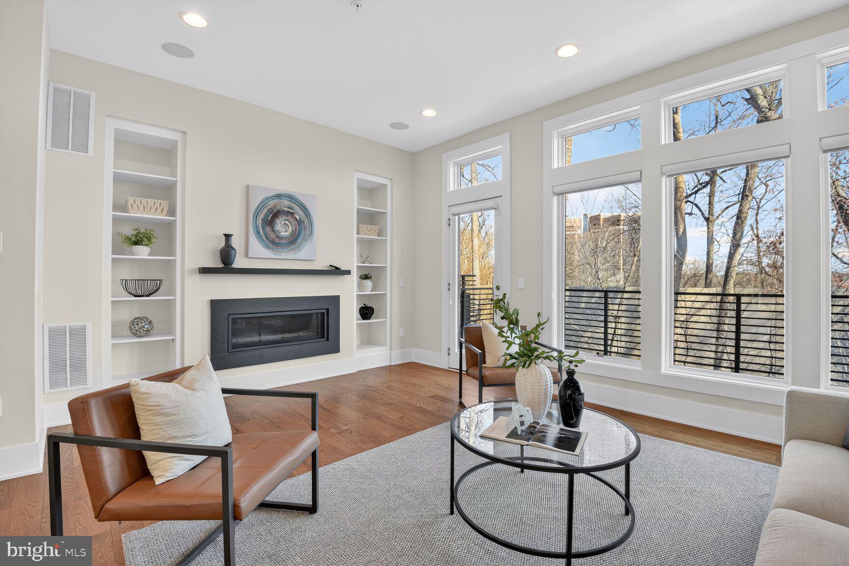 GROSVENOR HEIGHTS - Residential