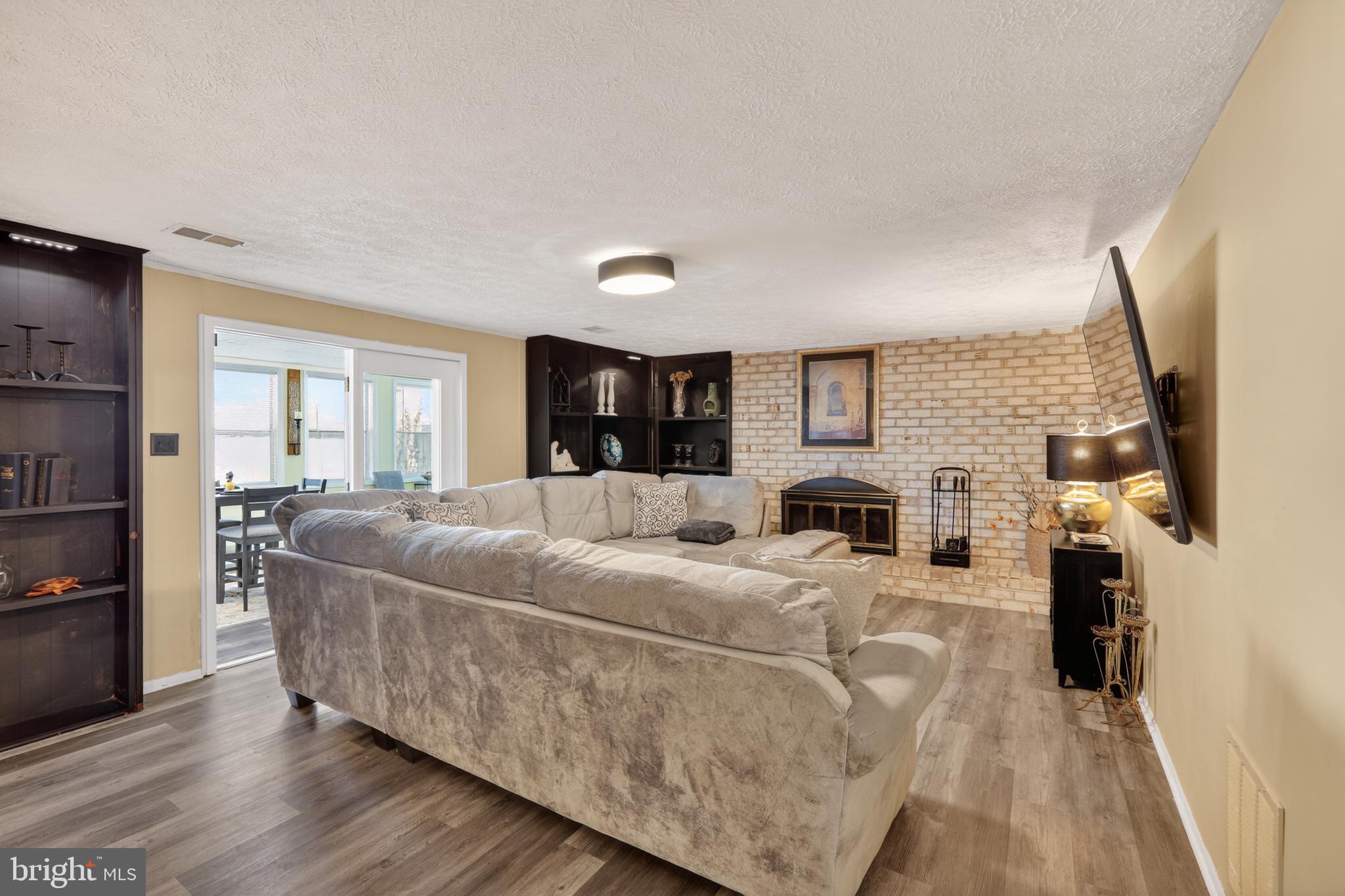 PINEFIELD - Residential