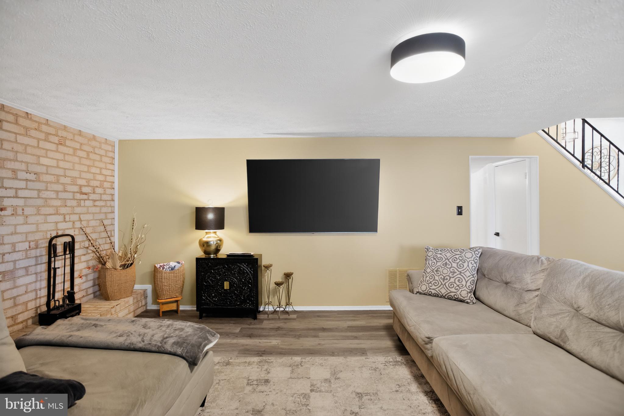 PINEFIELD - Residential