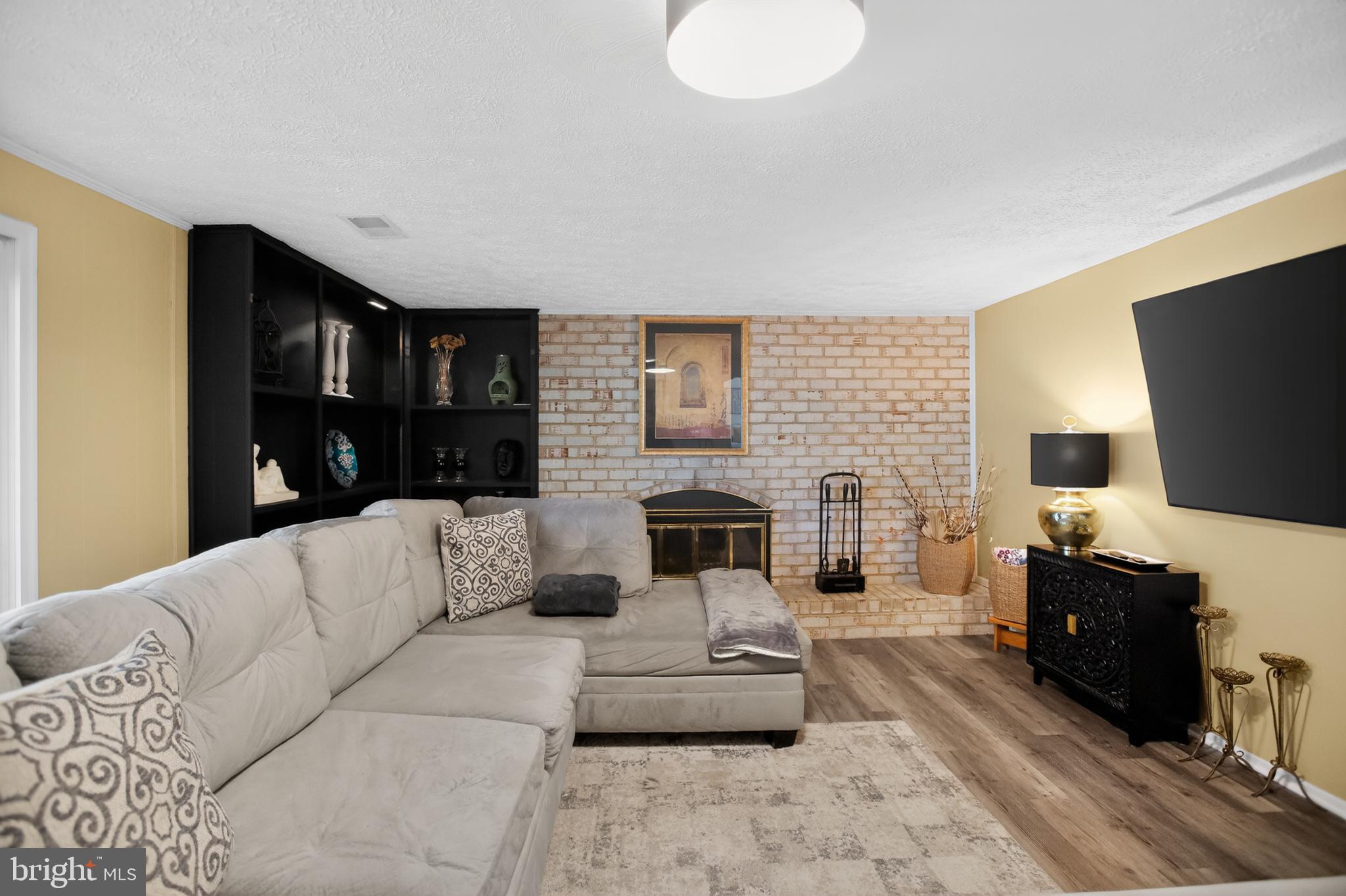 PINEFIELD - Residential