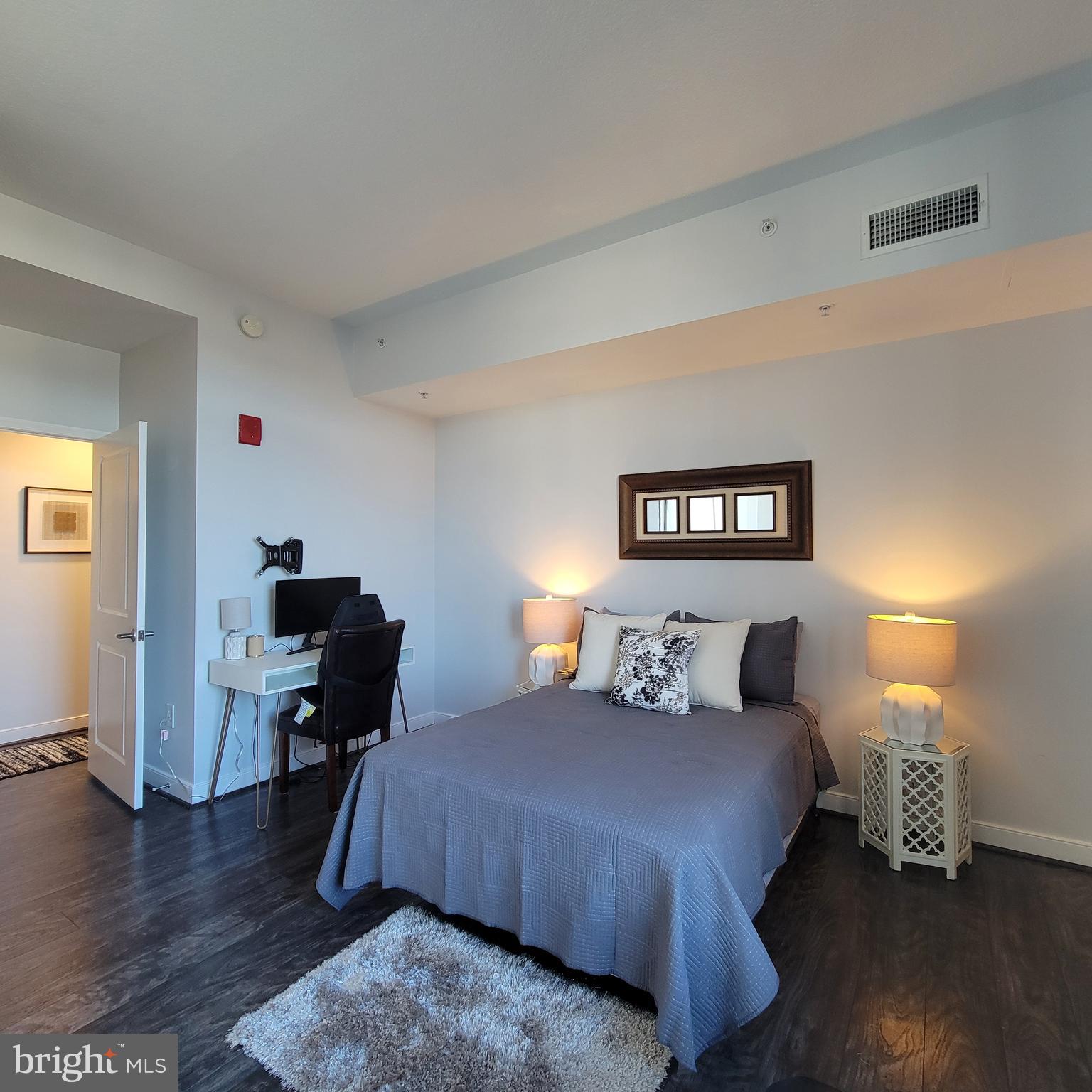 NATIONAL HARBOR - Residential