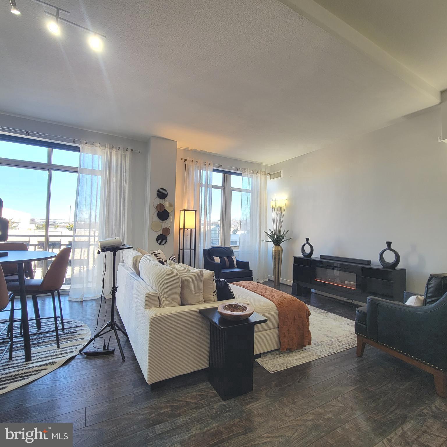 NATIONAL HARBOR - Residential