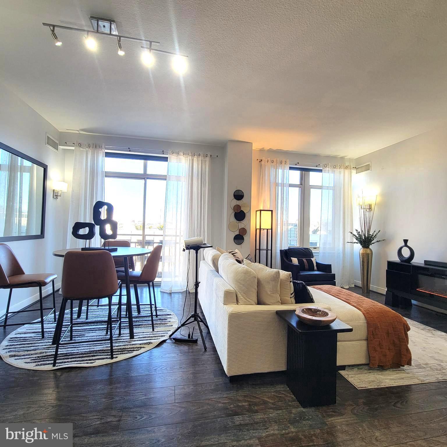 NATIONAL HARBOR - Residential