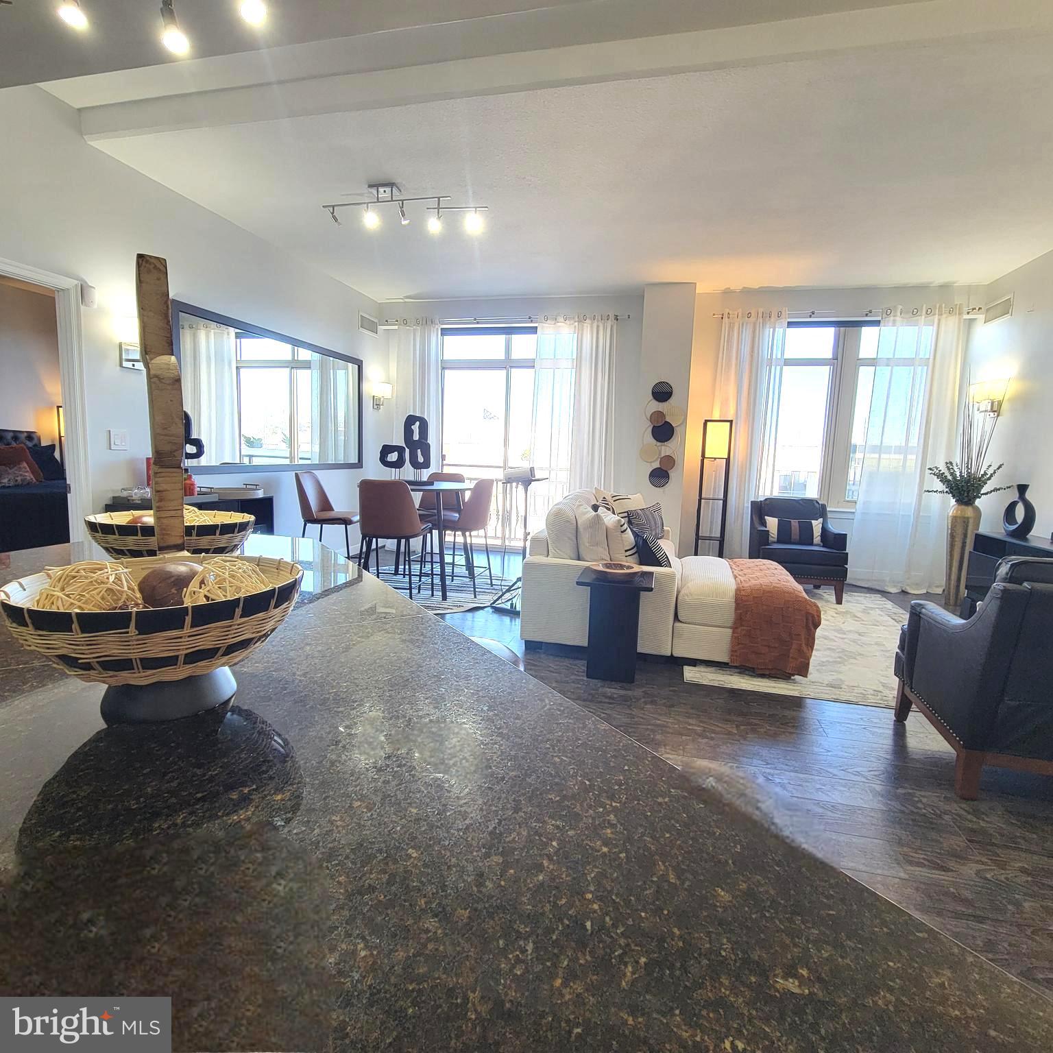 NATIONAL HARBOR - Residential