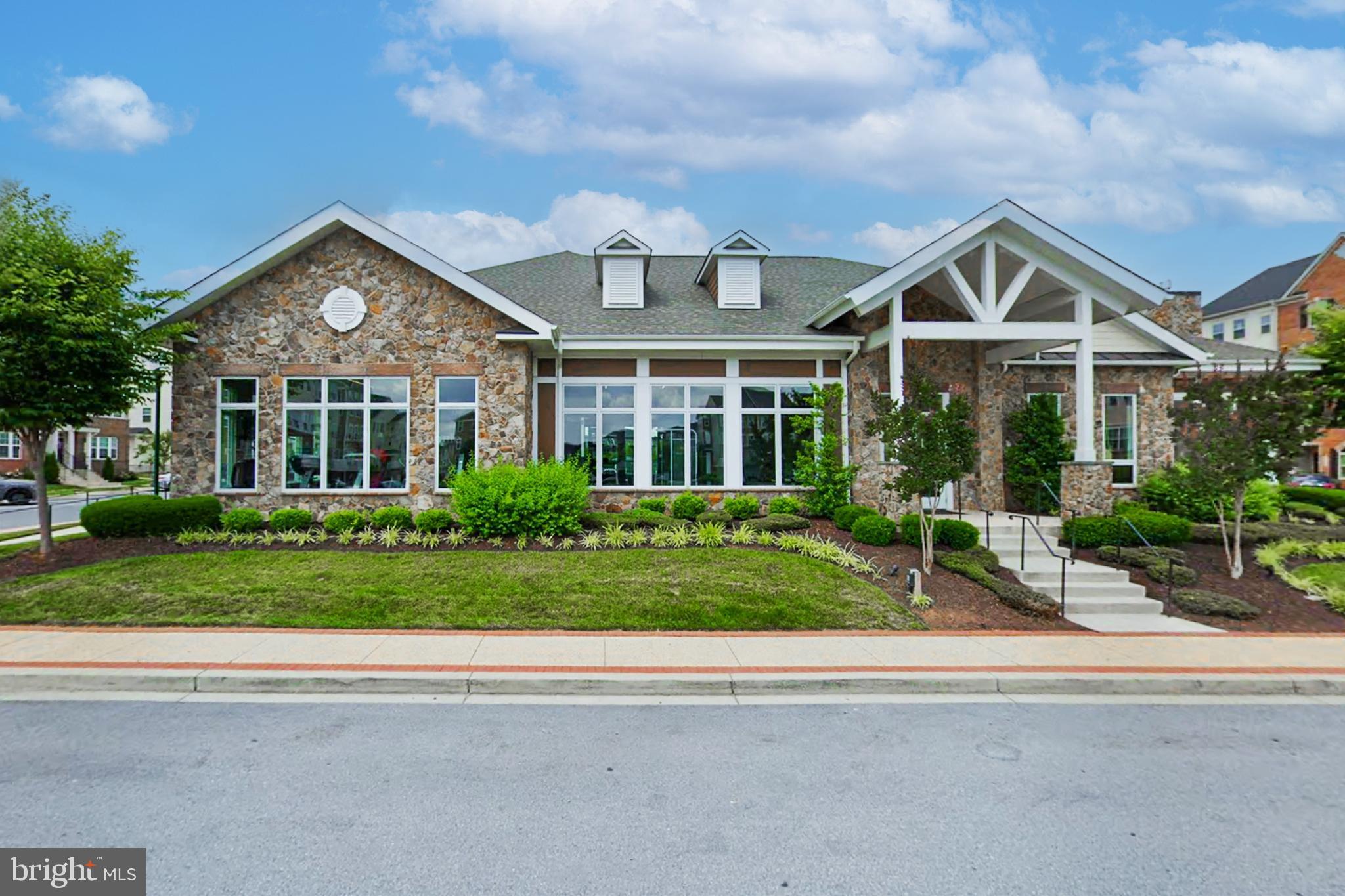 JEFFERSON PLACE - Residential