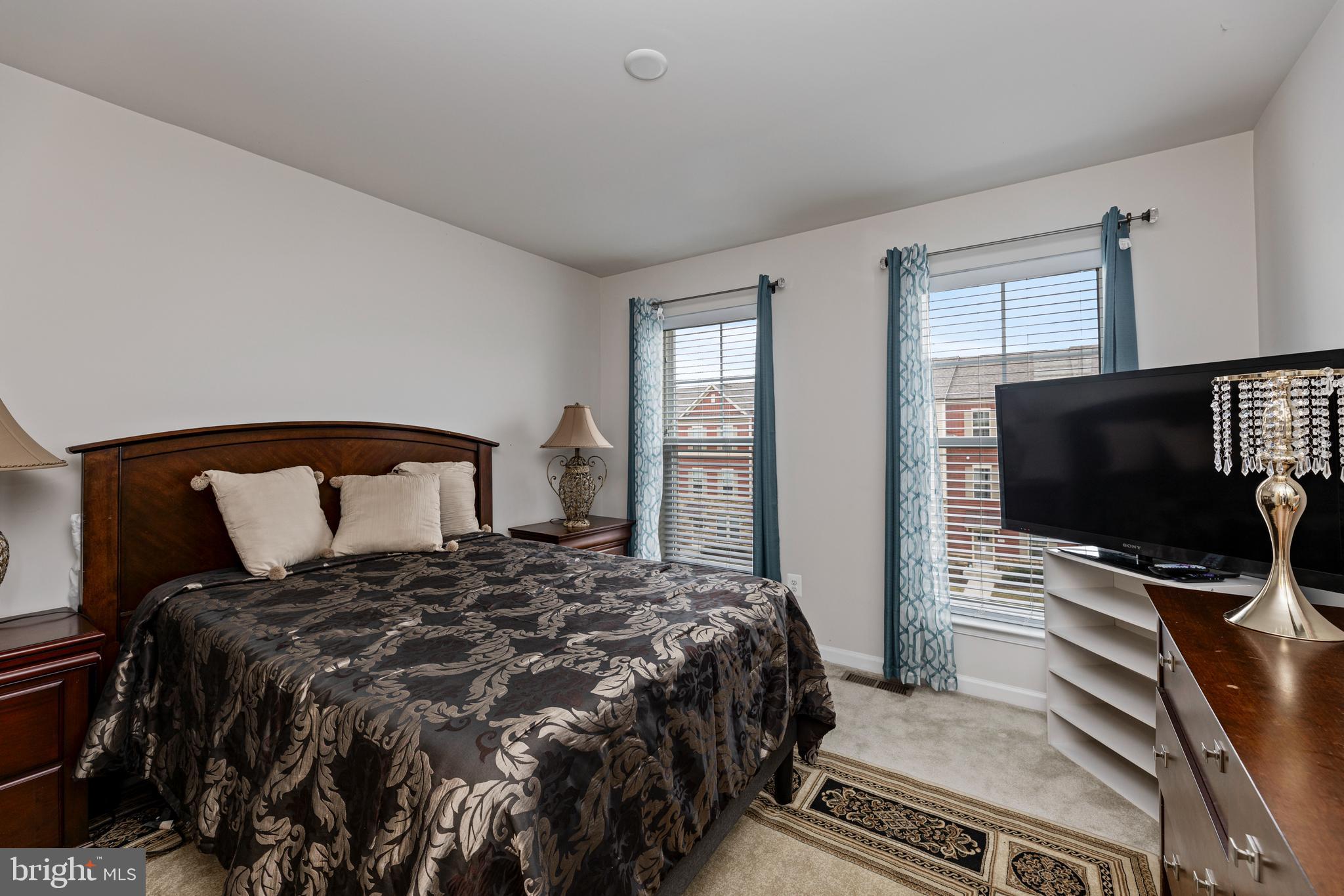 JEFFERSON PLACE - Residential