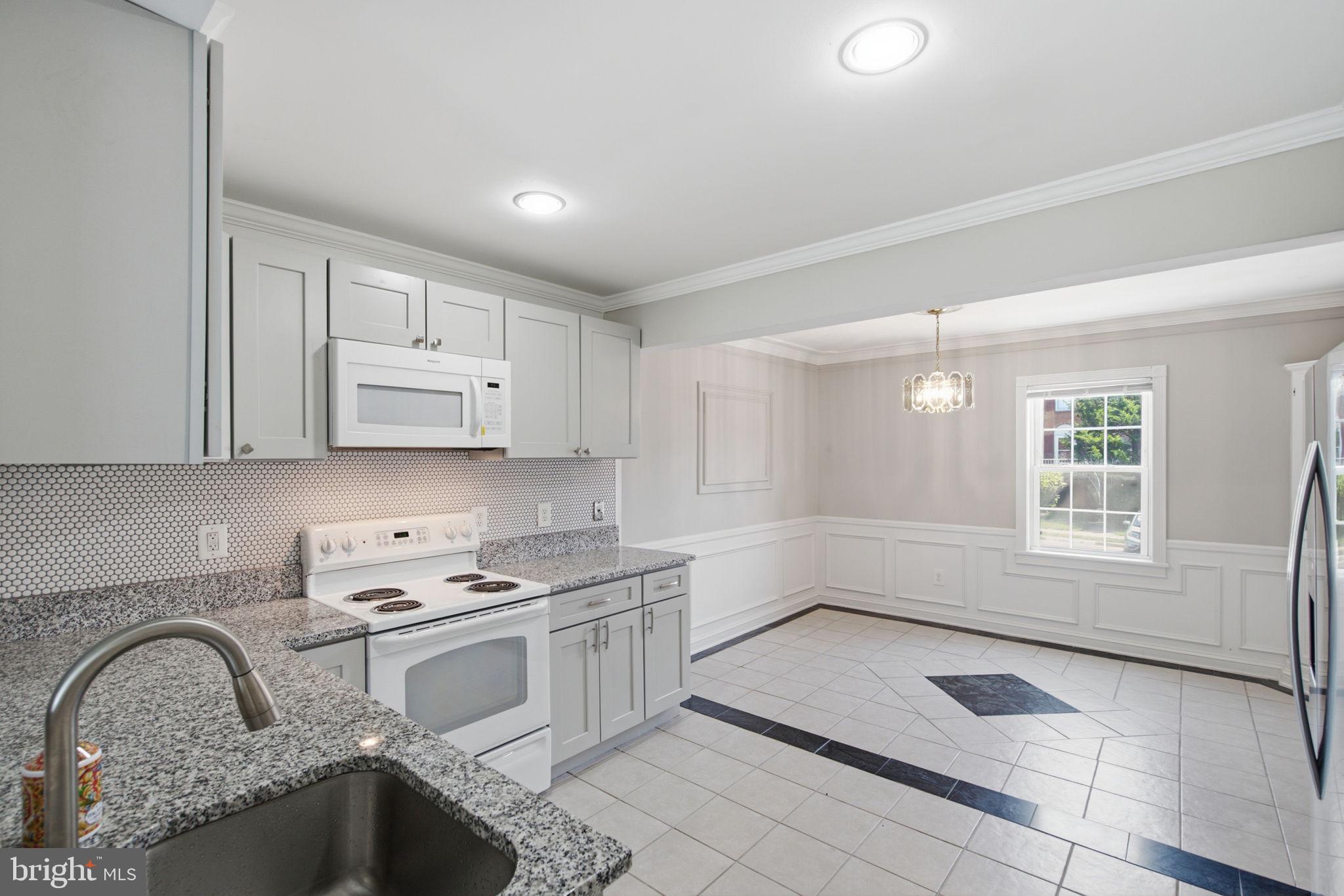 THE MEADOWS - Residential