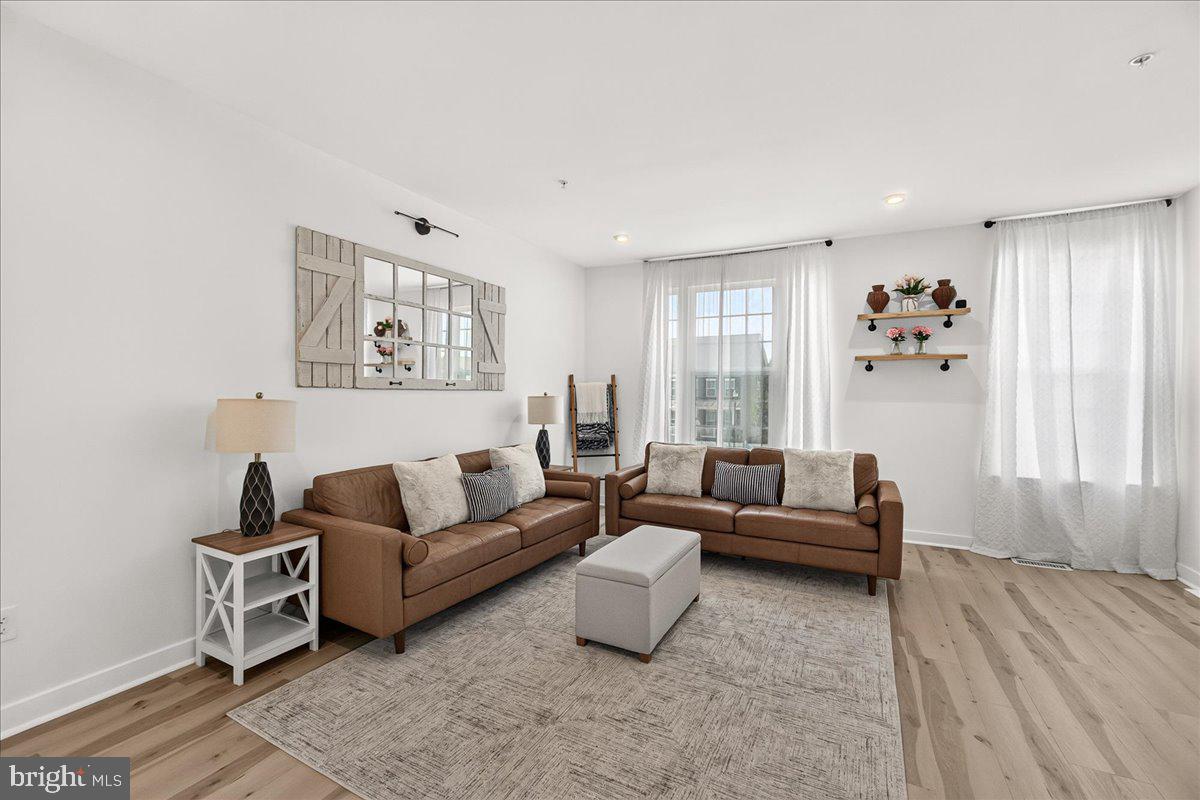 LANDSDALE - Residential