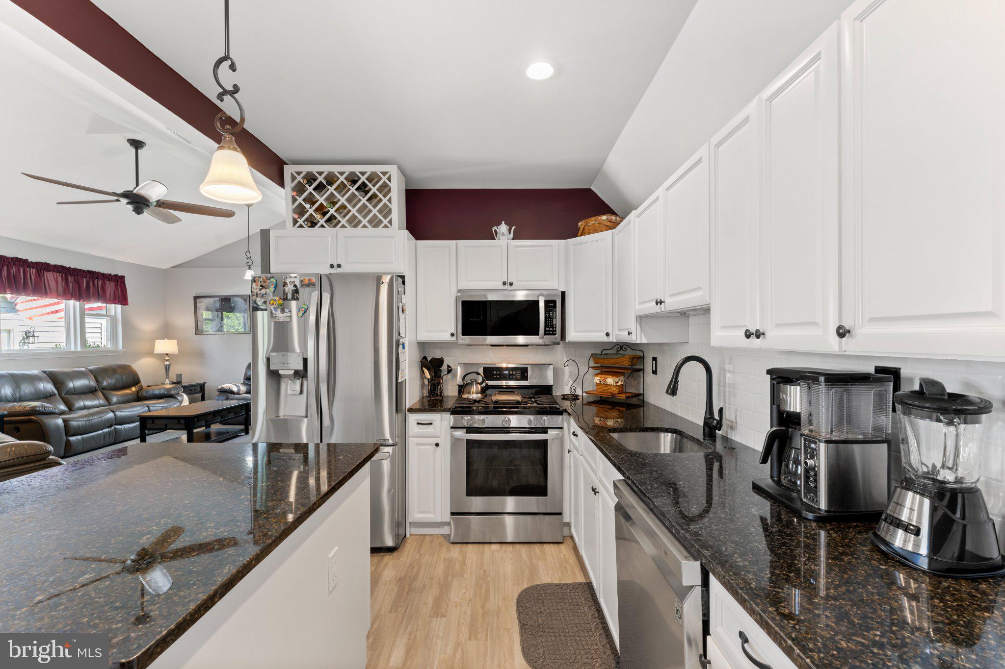 WILLOWBROOK - Residential