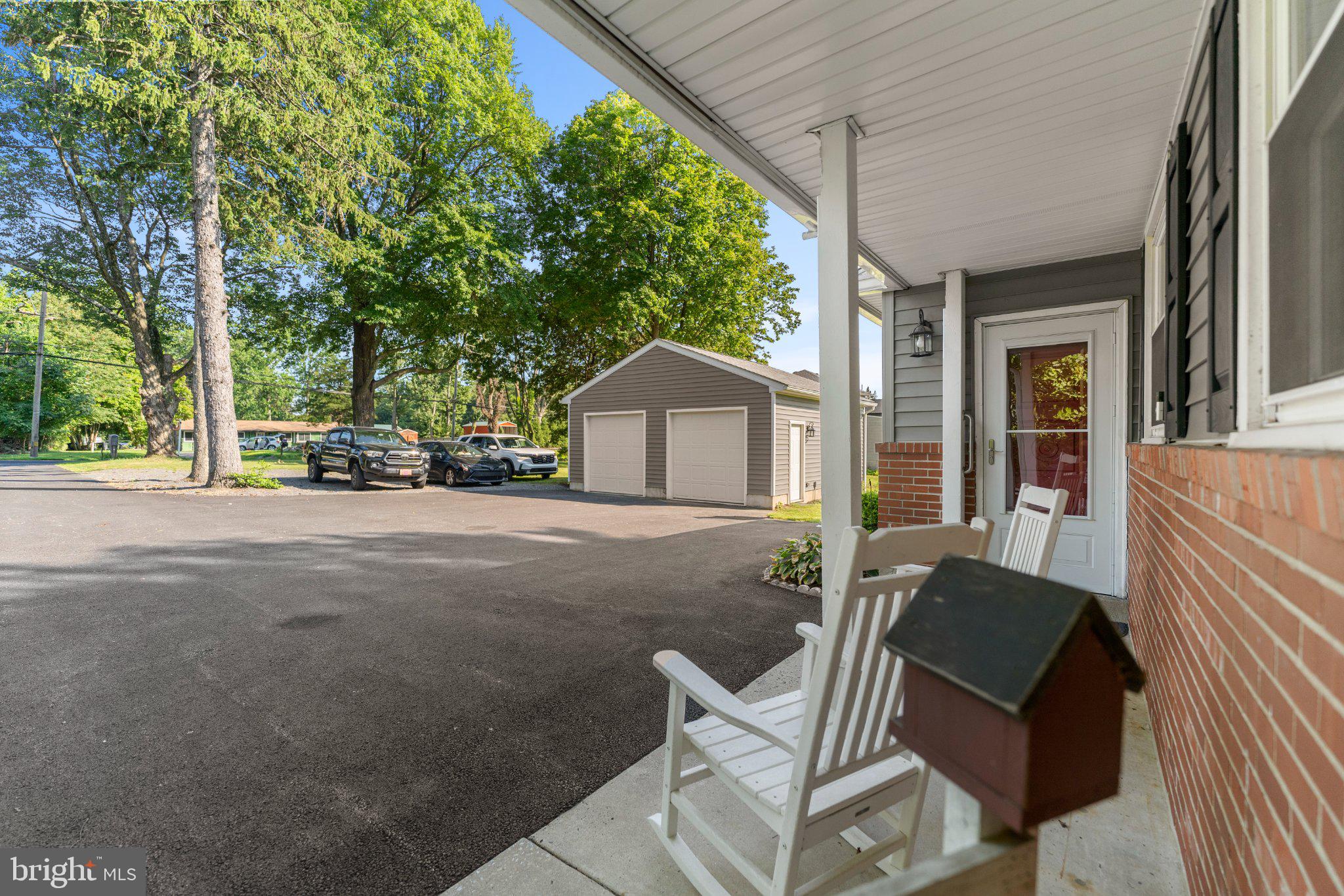 WILLOWBROOK - Residential