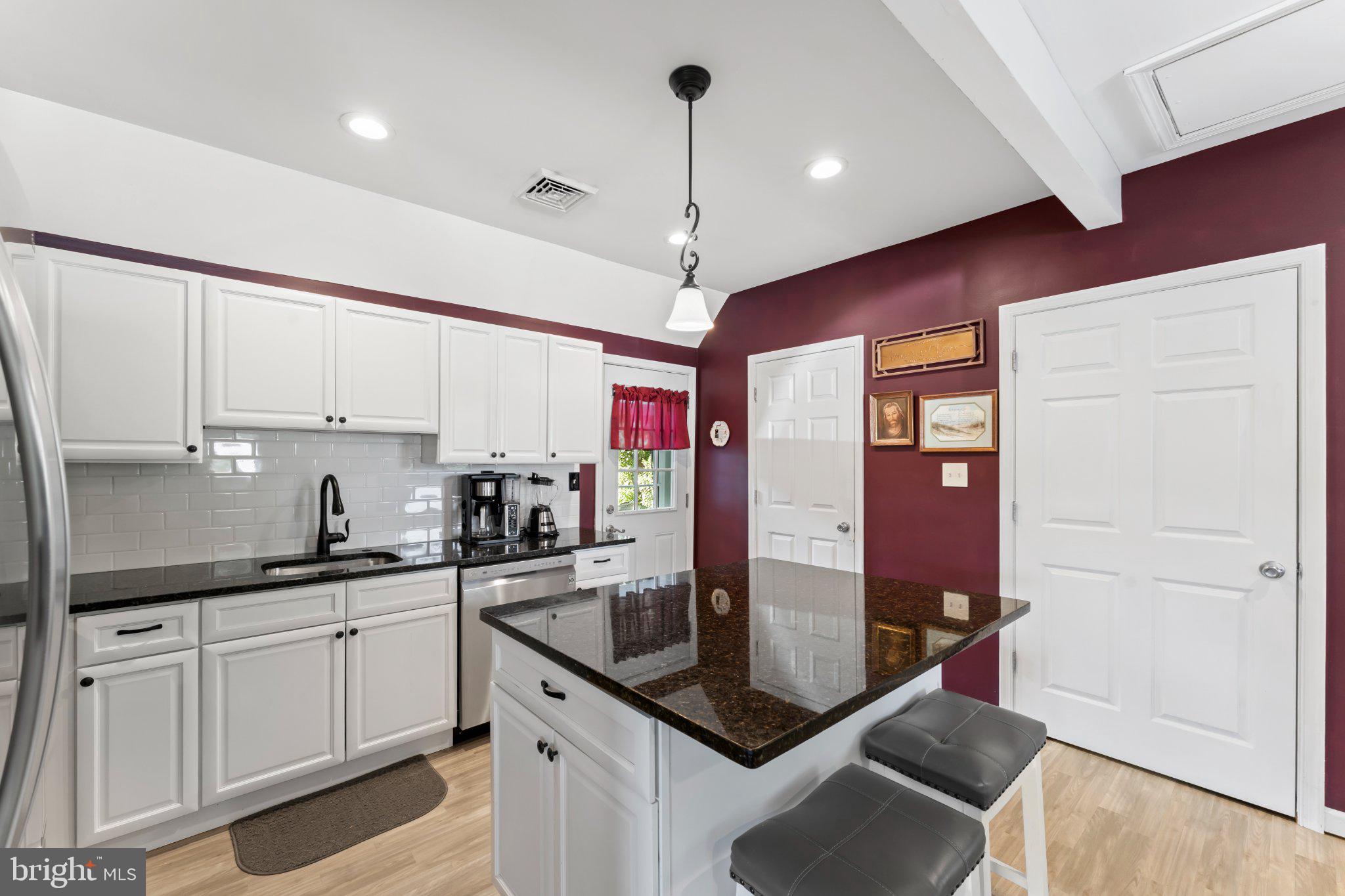 WILLOWBROOK - Residential
