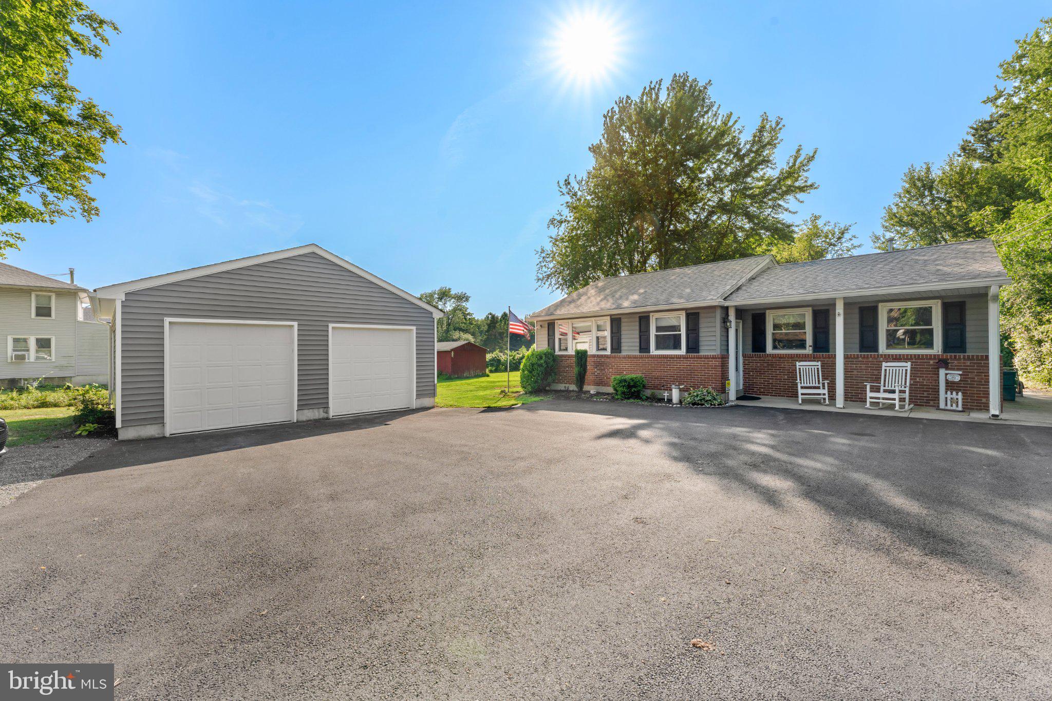 WILLOWBROOK - Residential