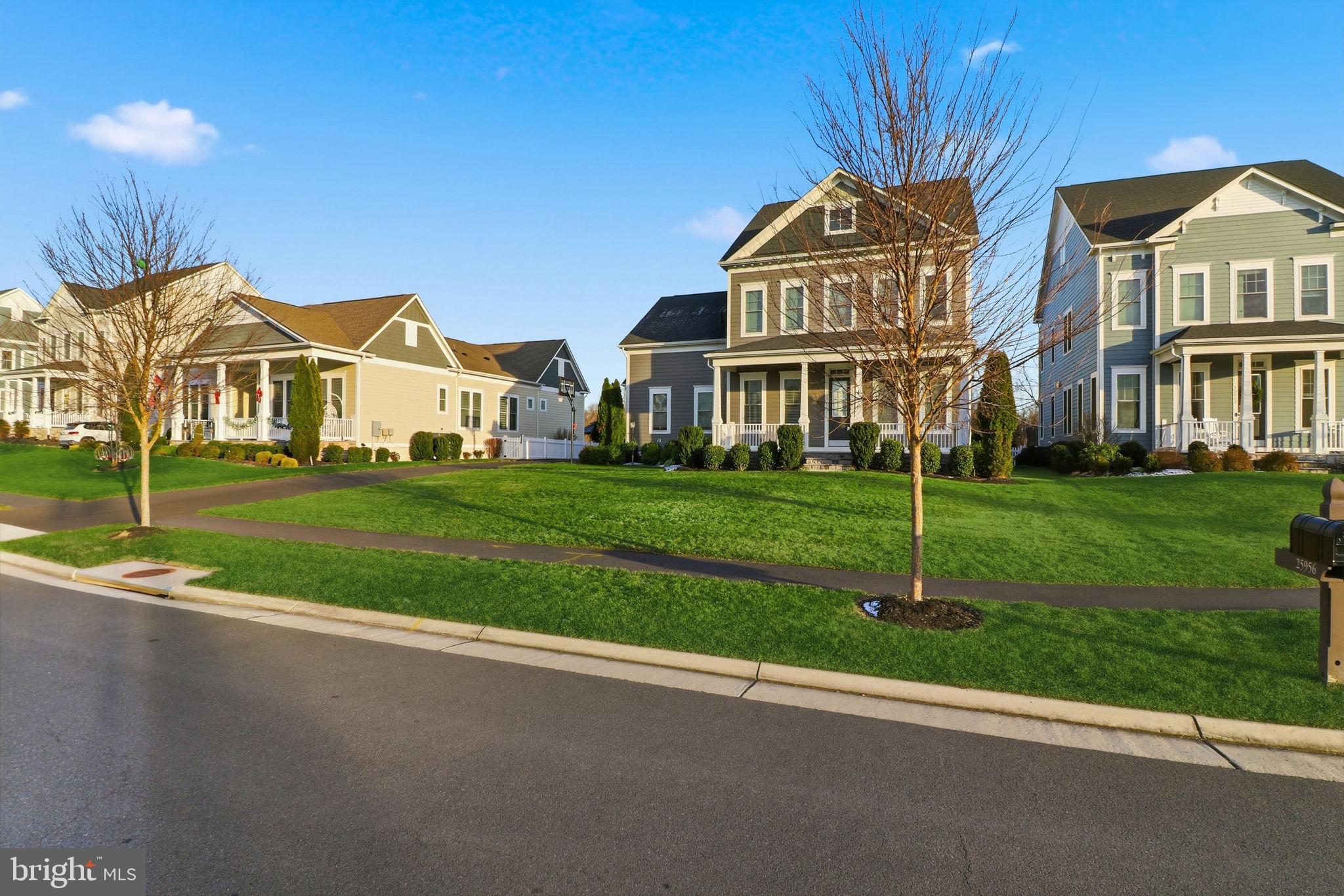 GREENS SOUTH AT WILLOWSF - Residential