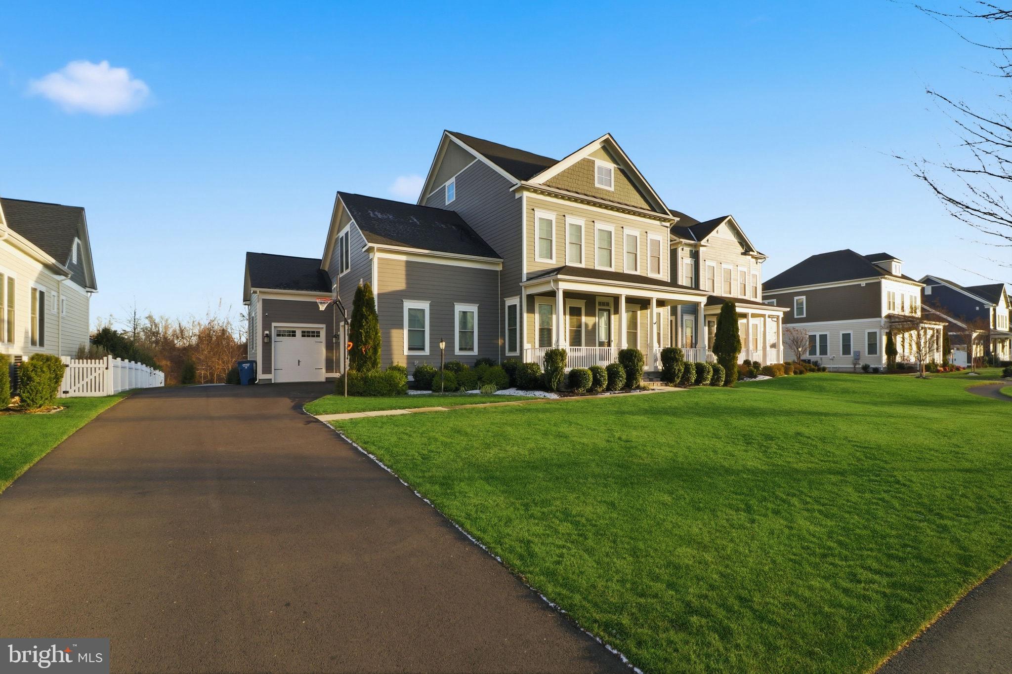 GREENS SOUTH AT WILLOWSF - Residential