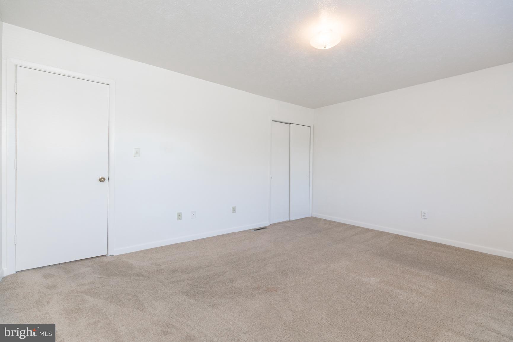 LAKEVIEW HEIGHTS - Residential Lease