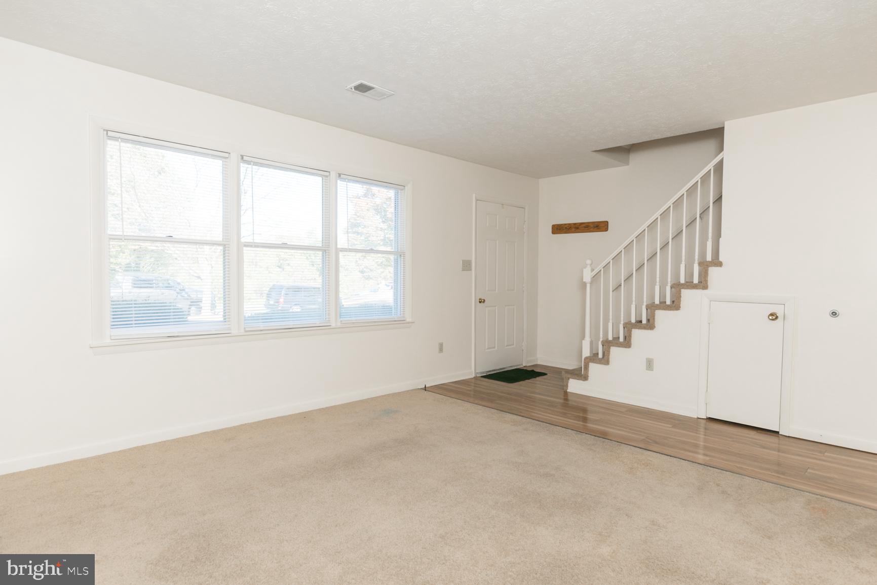 LAKEVIEW HEIGHTS - Residential Lease