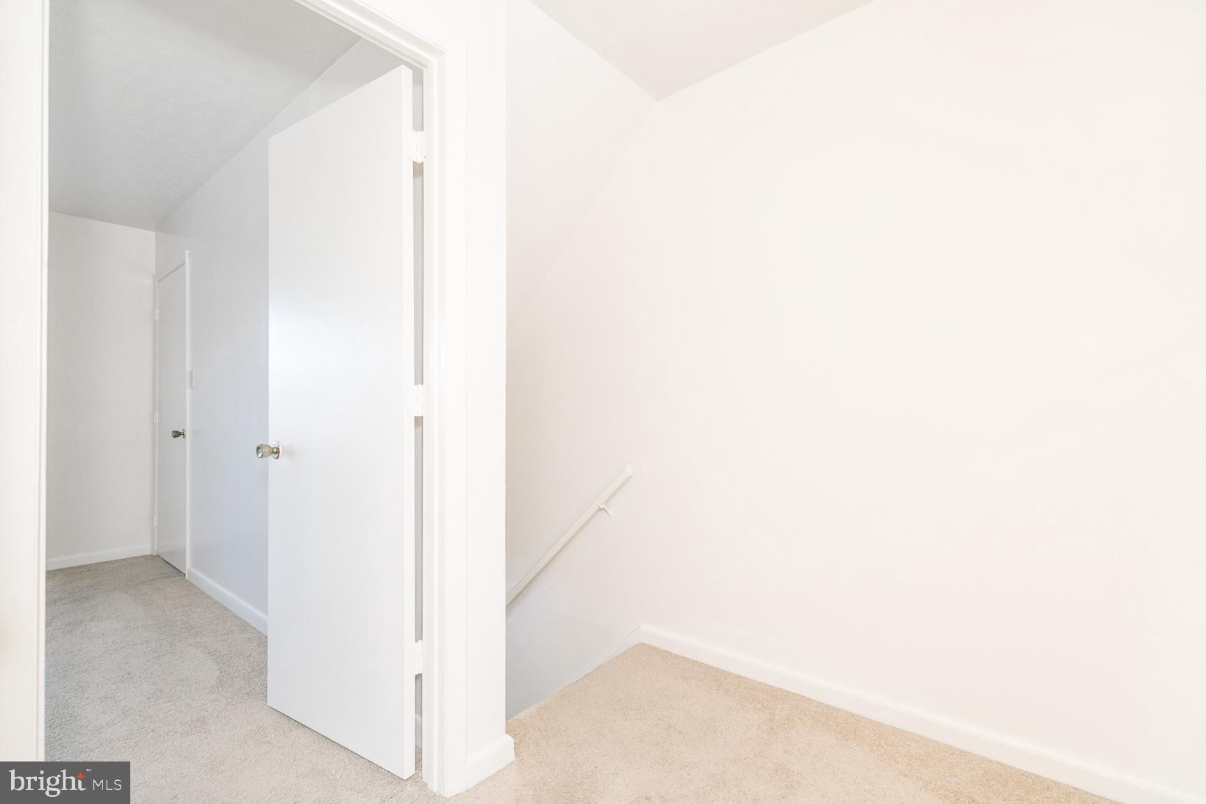 LAKEVIEW HEIGHTS - Residential Lease