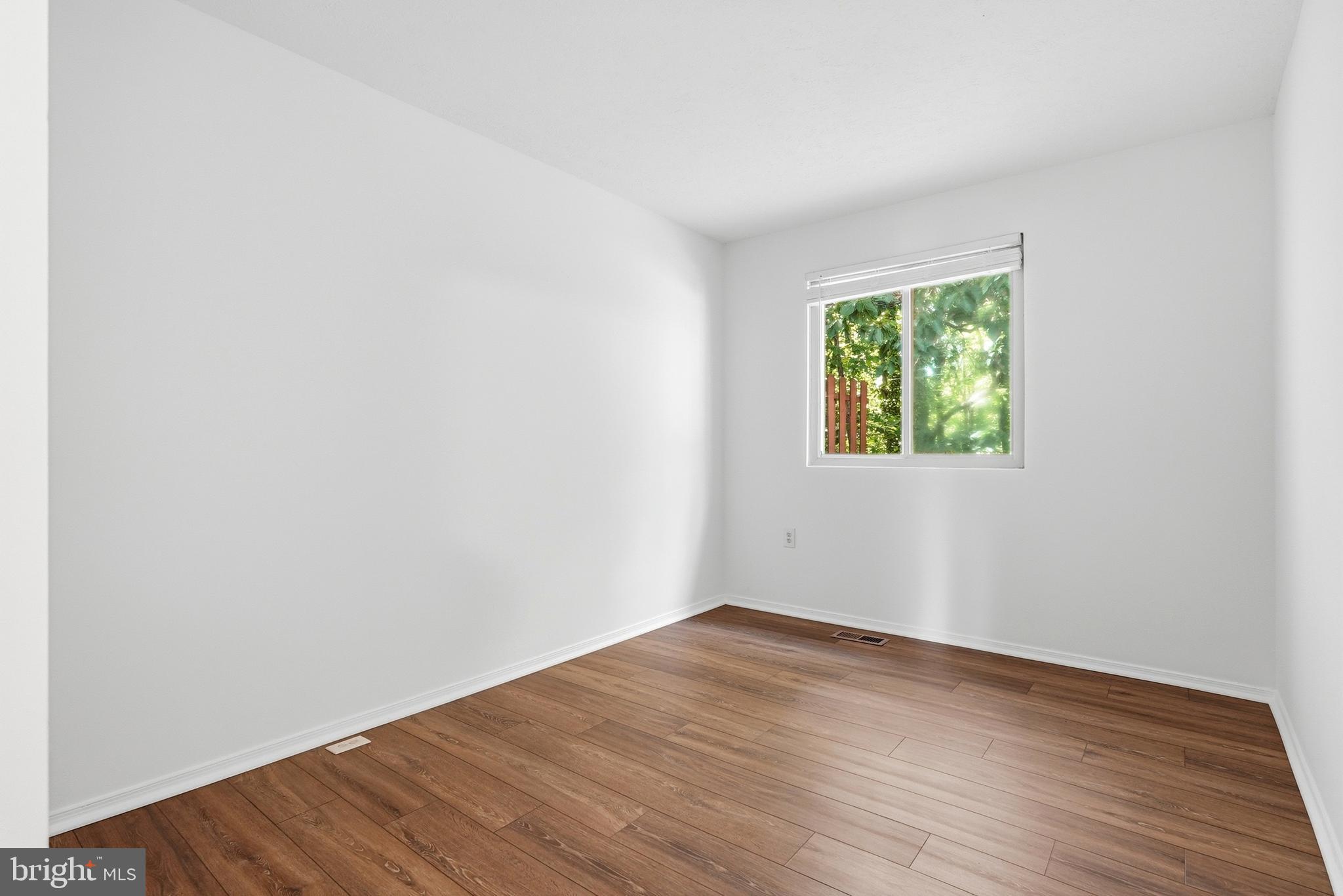 ULMSTEAD GARDENS - Residential
