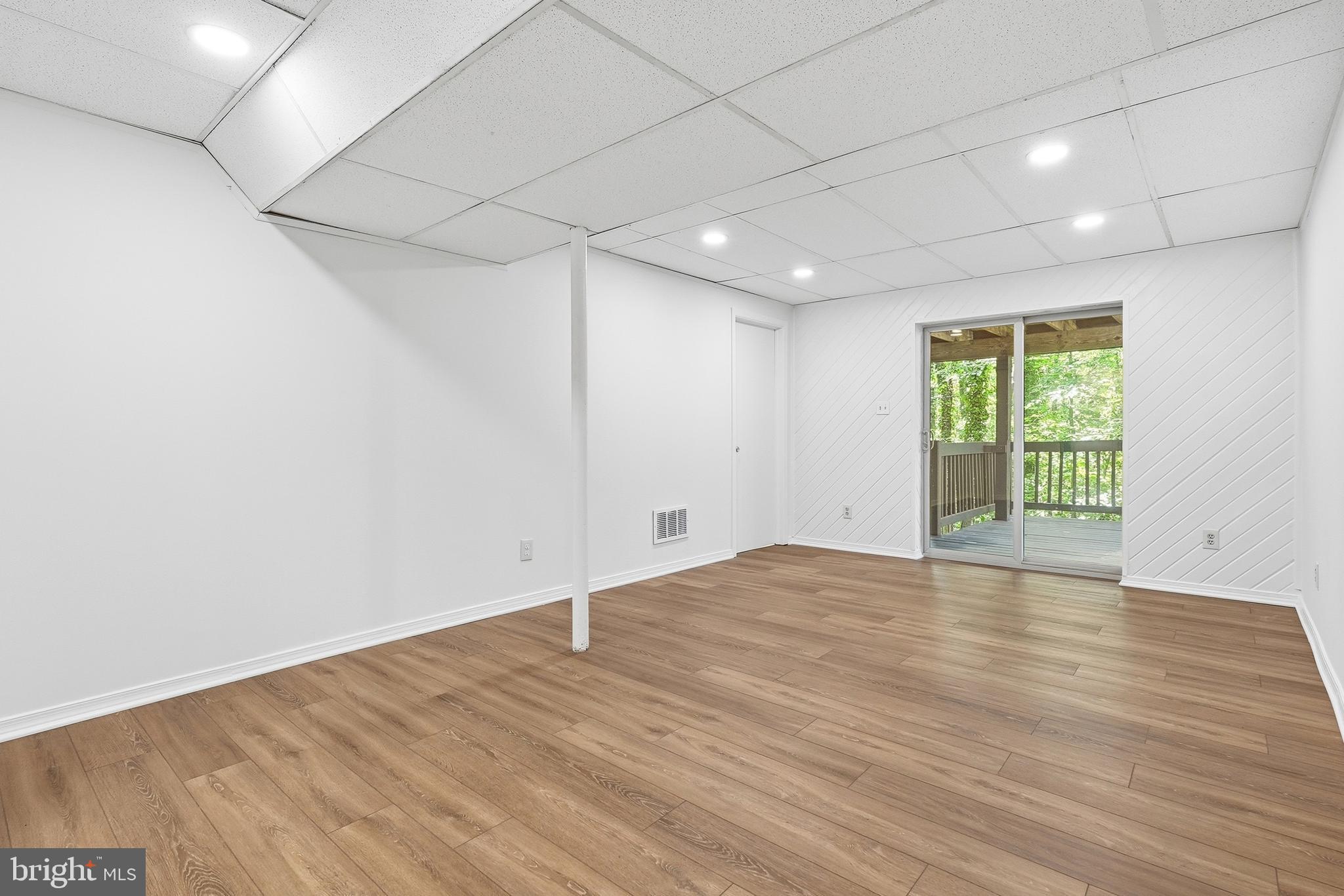 ULMSTEAD GARDENS - Residential