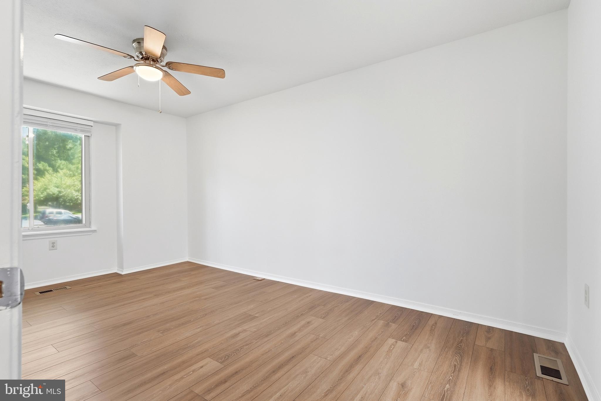 ULMSTEAD GARDENS - Residential