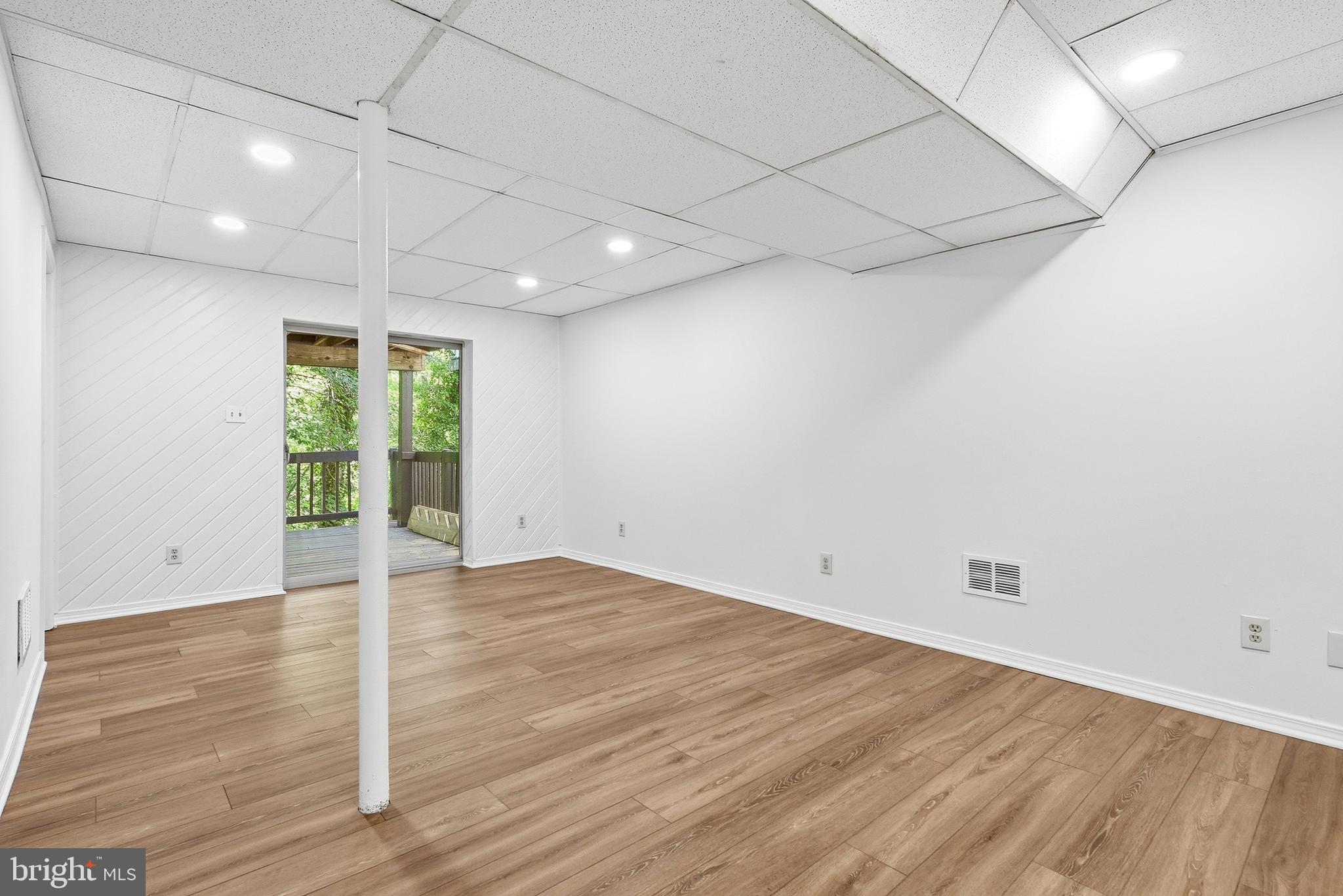 ULMSTEAD GARDENS - Residential