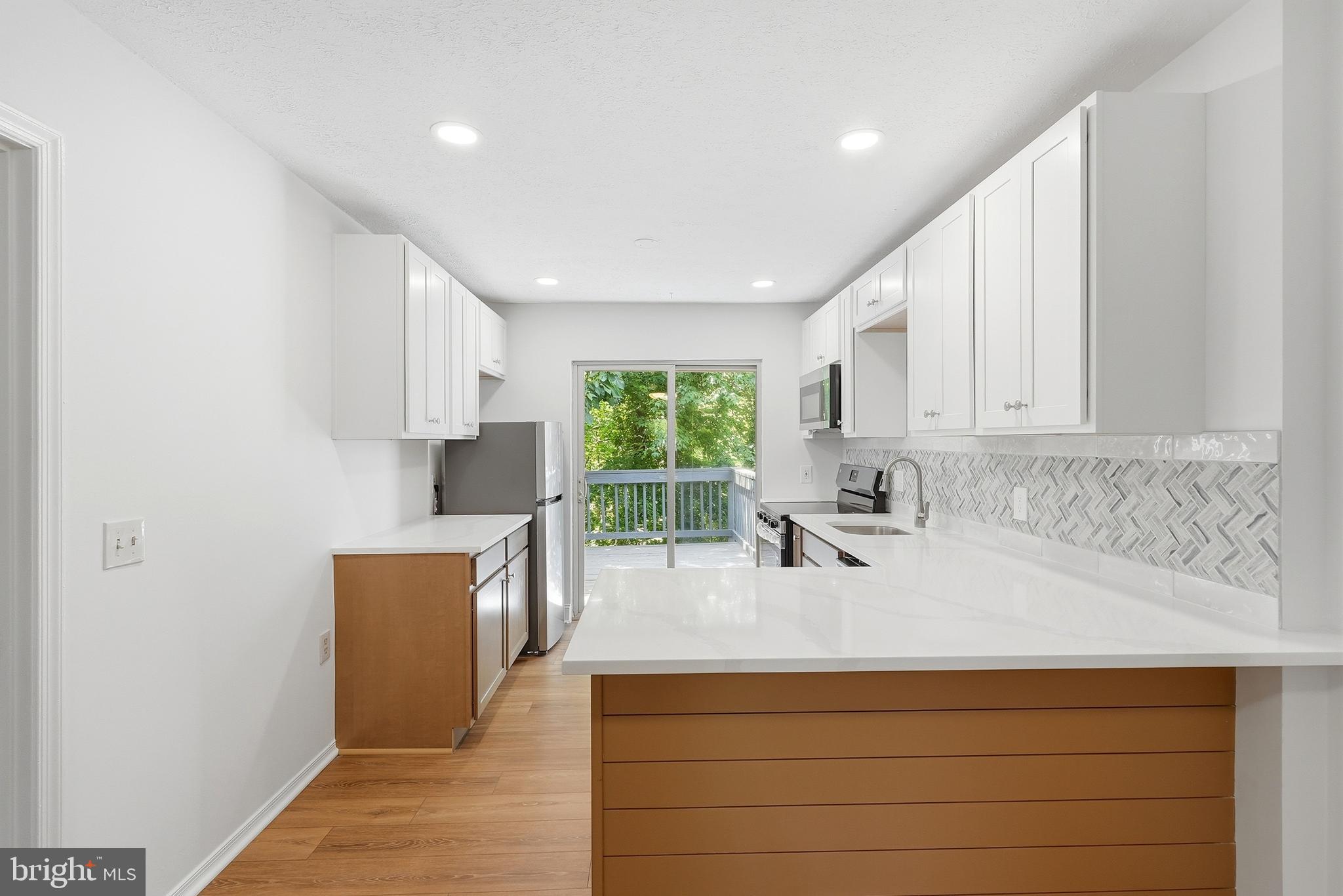 ULMSTEAD GARDENS - Residential
