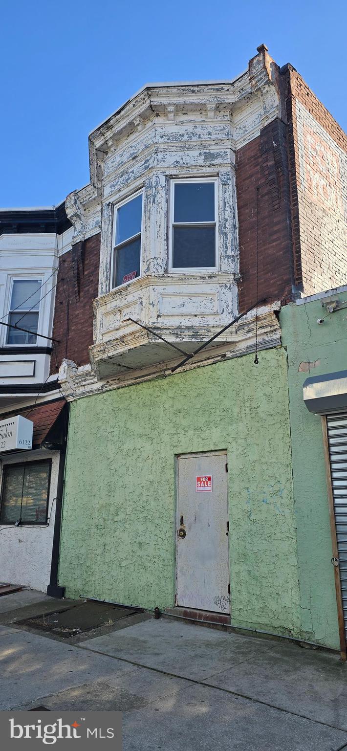 Unlock the potential of this versatile mixed-use property featuring a ground-level storefront and a spacious residential unit above. The first floor offers prime commercial exposure—ideal for retail. Upstairs, the second floor includes 3 comfortable bedrooms, 1 full bathroom, and a full kitchen, providing a functional living space perfect for an owner-occupant or income opportunity. This property delivers flexibility and value. A rare chance to combine commercial presence with residential revenue all under one roof.