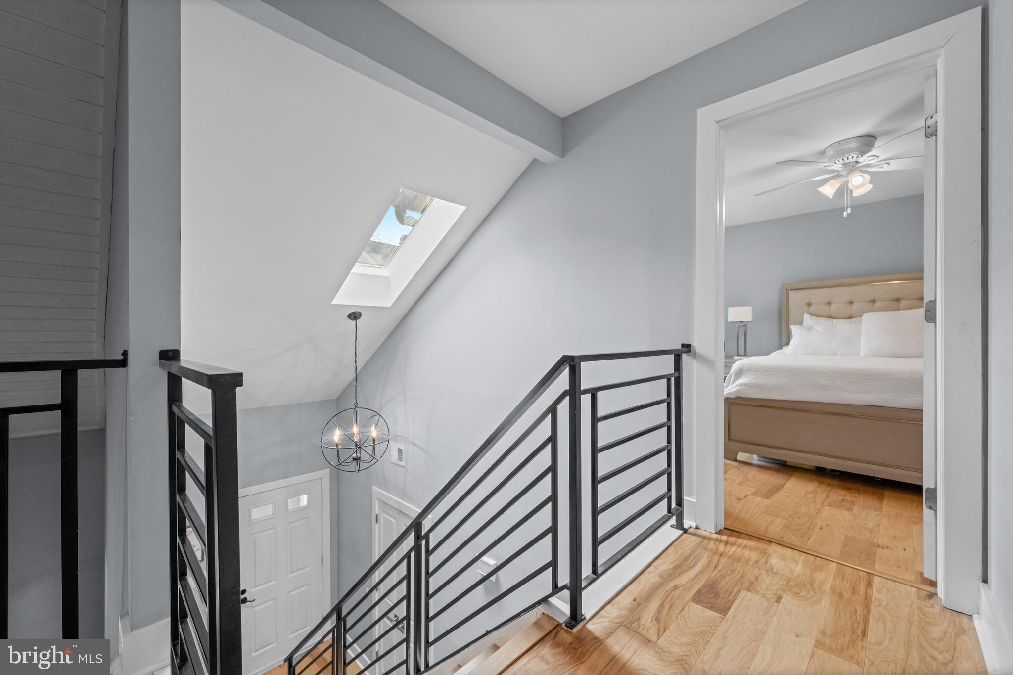 PINE CREST - Residential