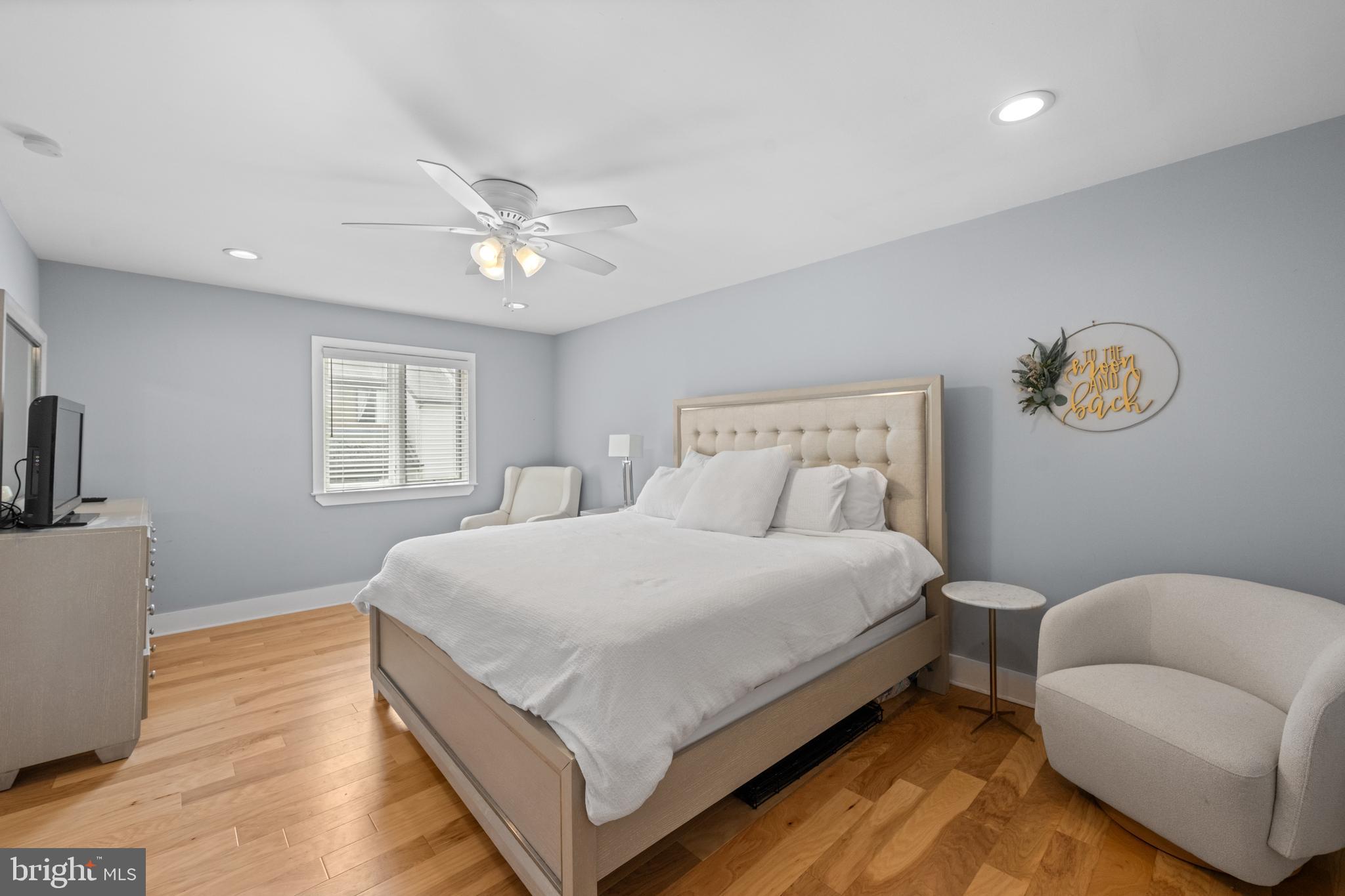 PINE CREST - Residential