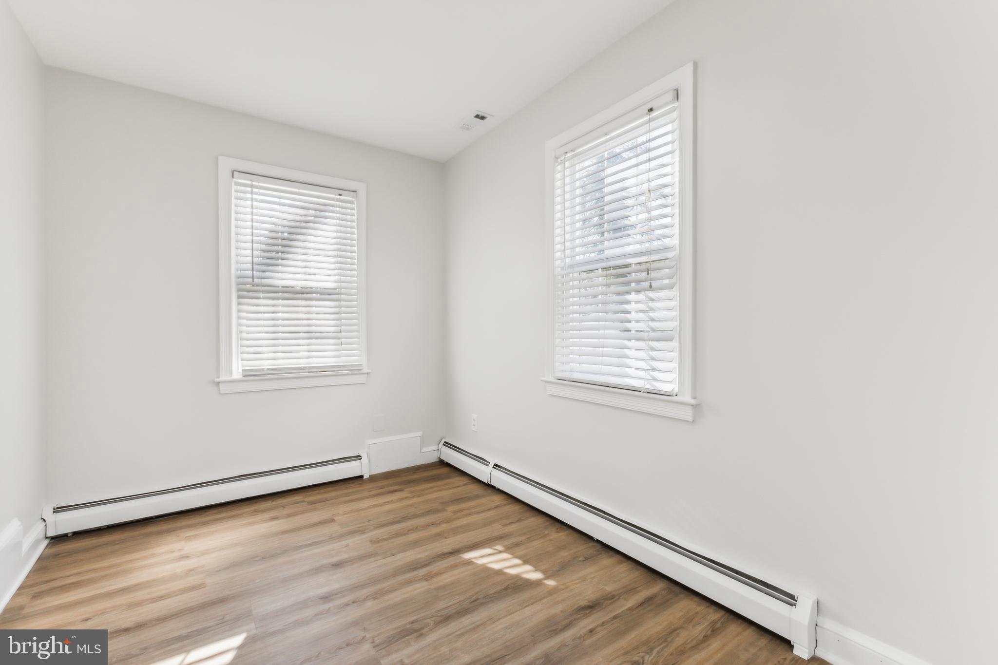 FALLS CHURCH CITY - Residential