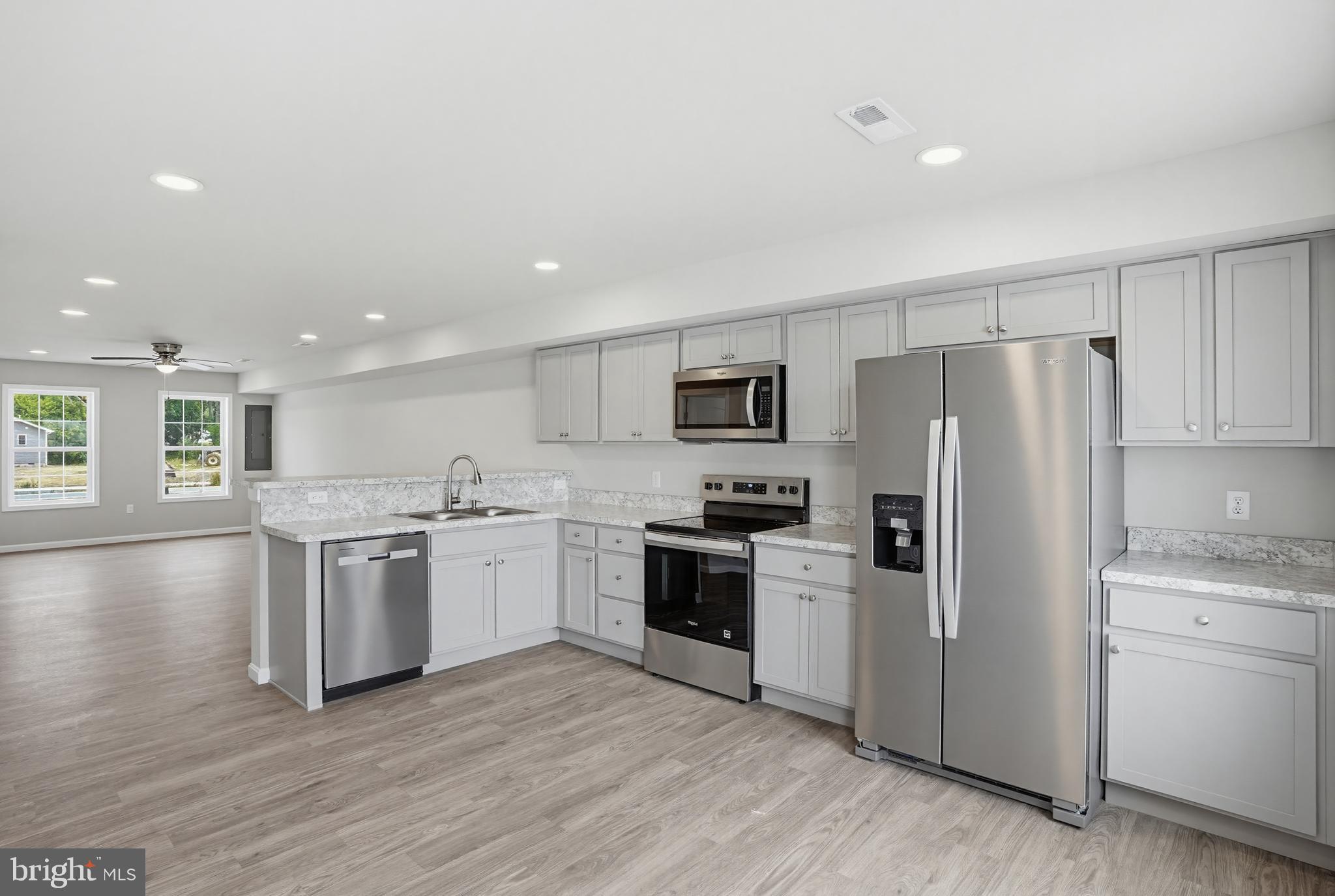ROJAN MEADOWS - Residential