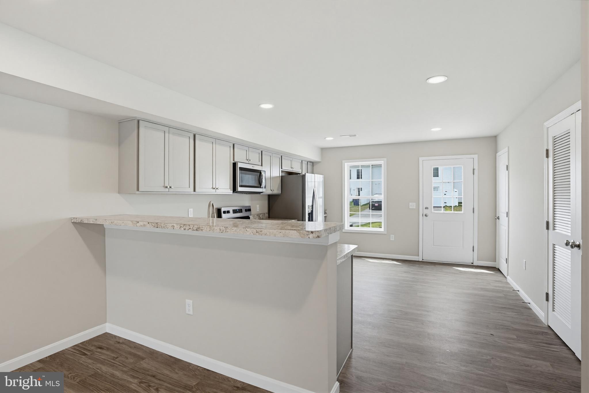 ROJAN MEADOWS - Residential