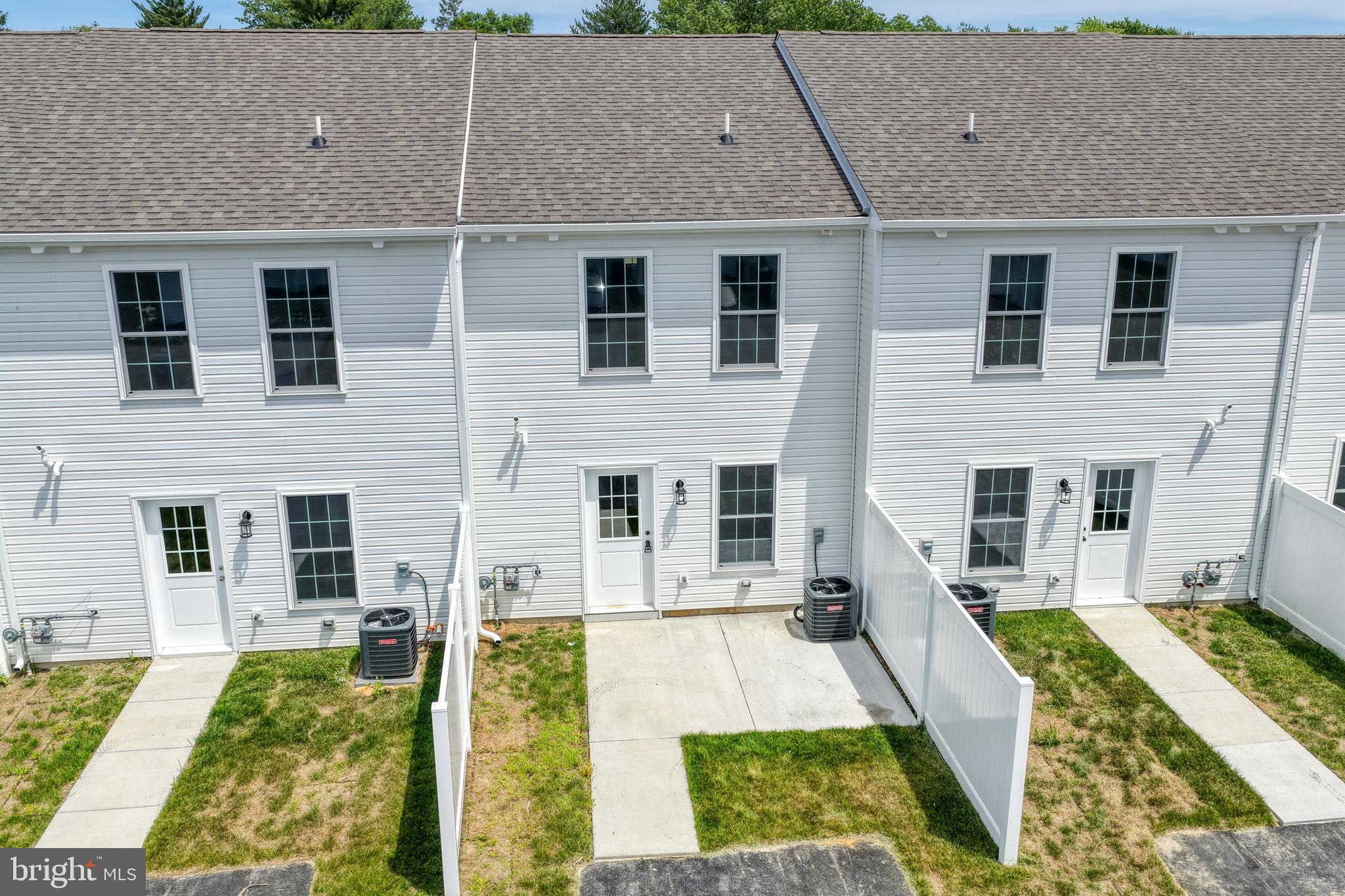 ROJAN MEADOWS - Residential