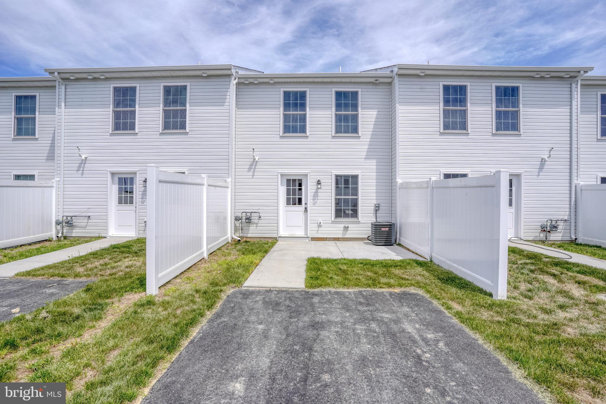 ROJAN MEADOWS - Residential